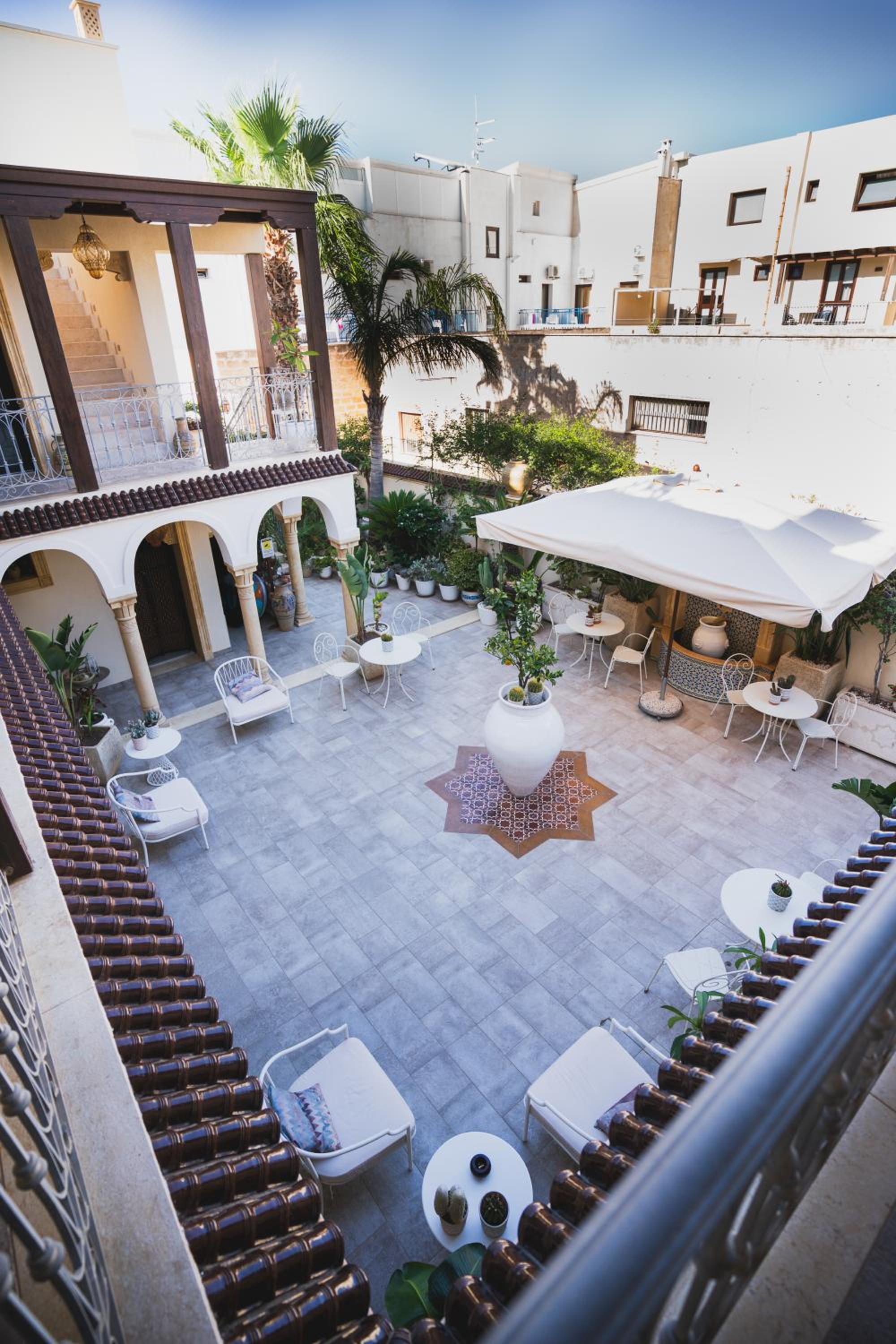 RIAD Comfort Rooms
