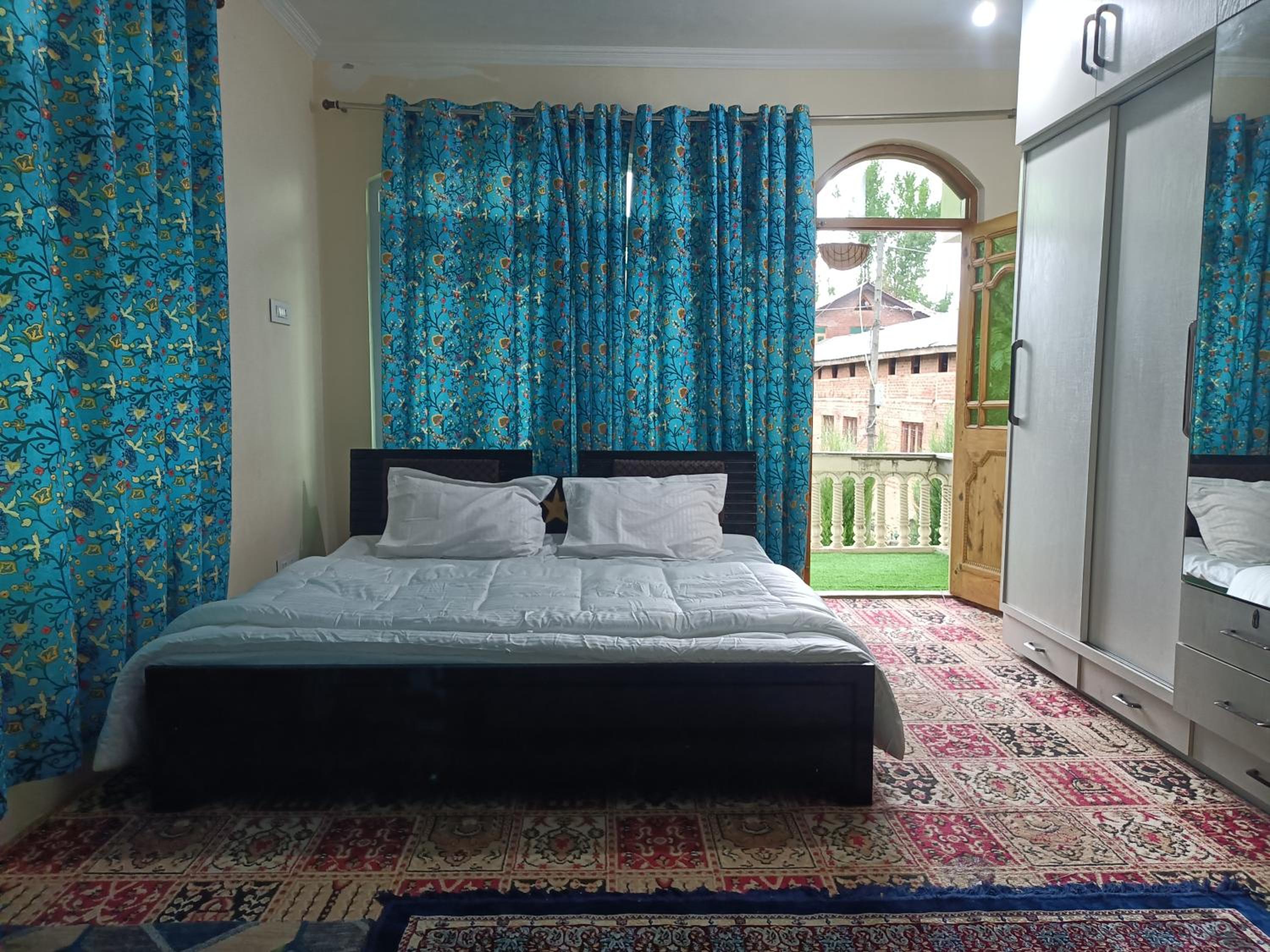 Coachman HomeStay