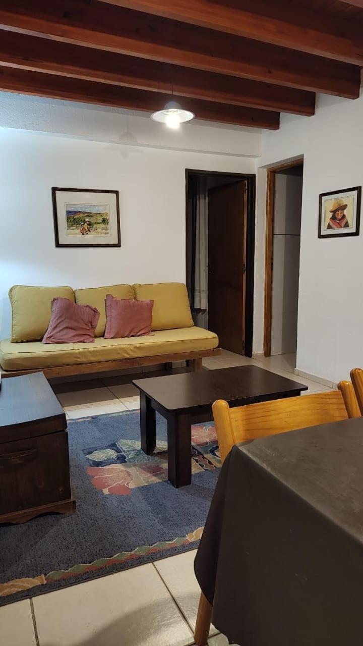 DEPARTAMENTO RENATO