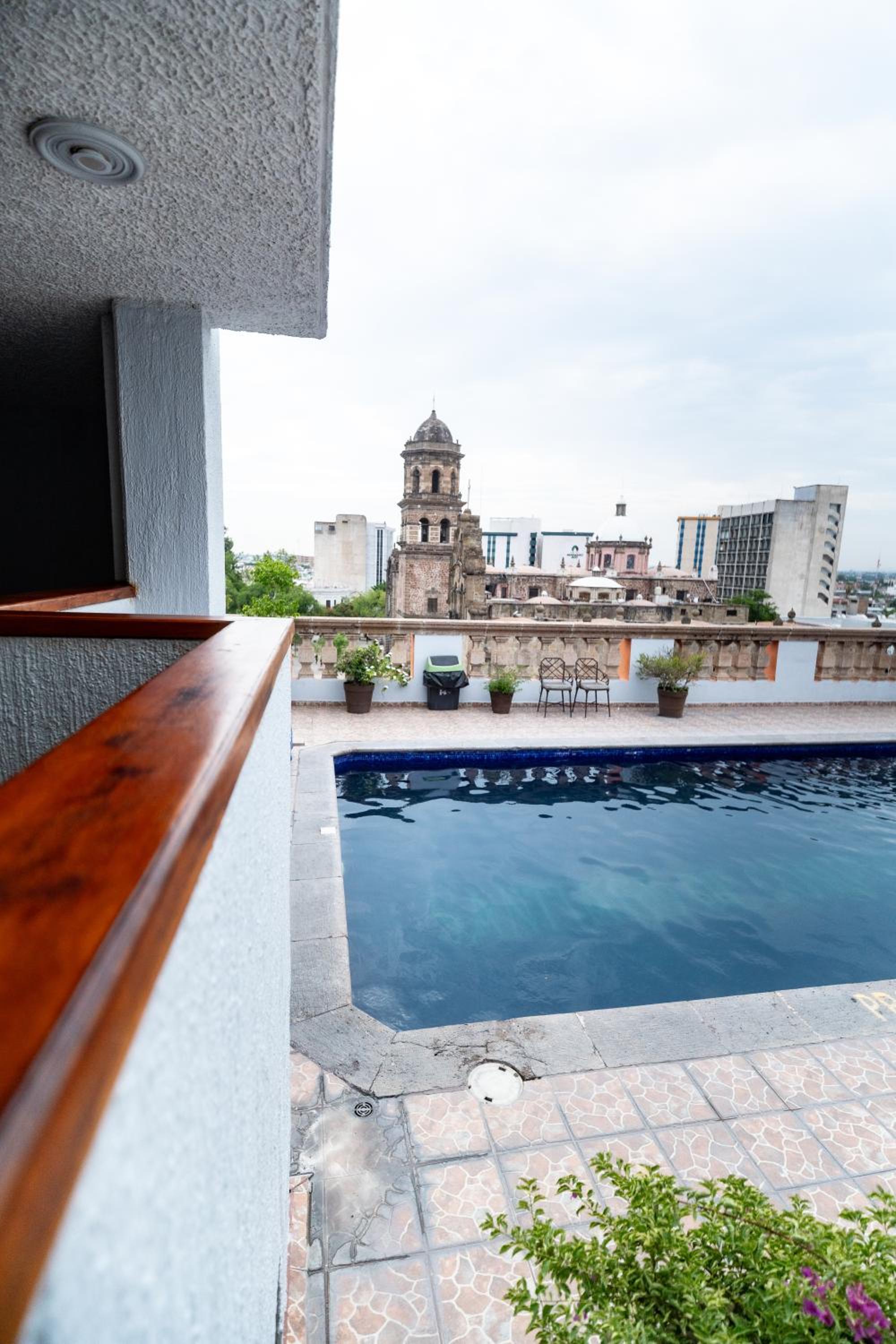 Hotel Santiago De Compostela - Guadalajara Centro Historico
