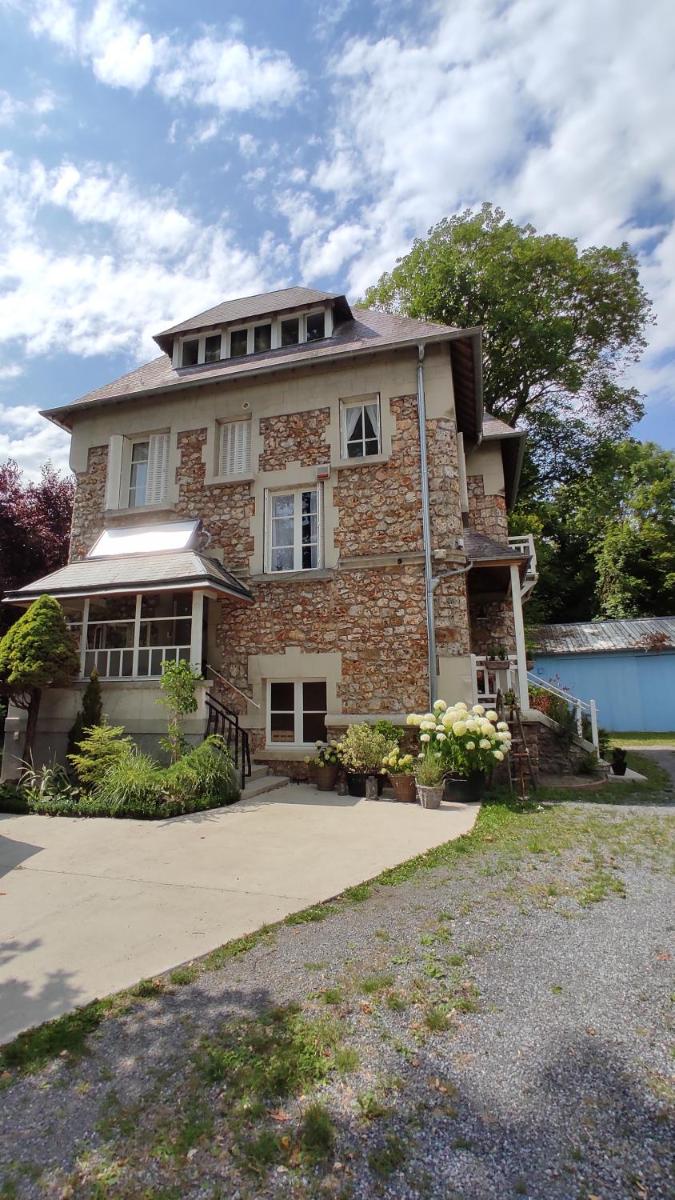 Pavillon C.R view 2