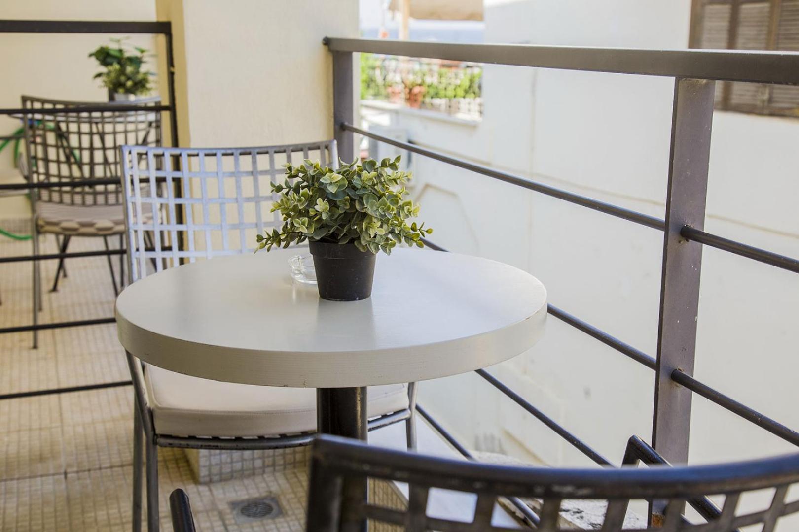 balcony