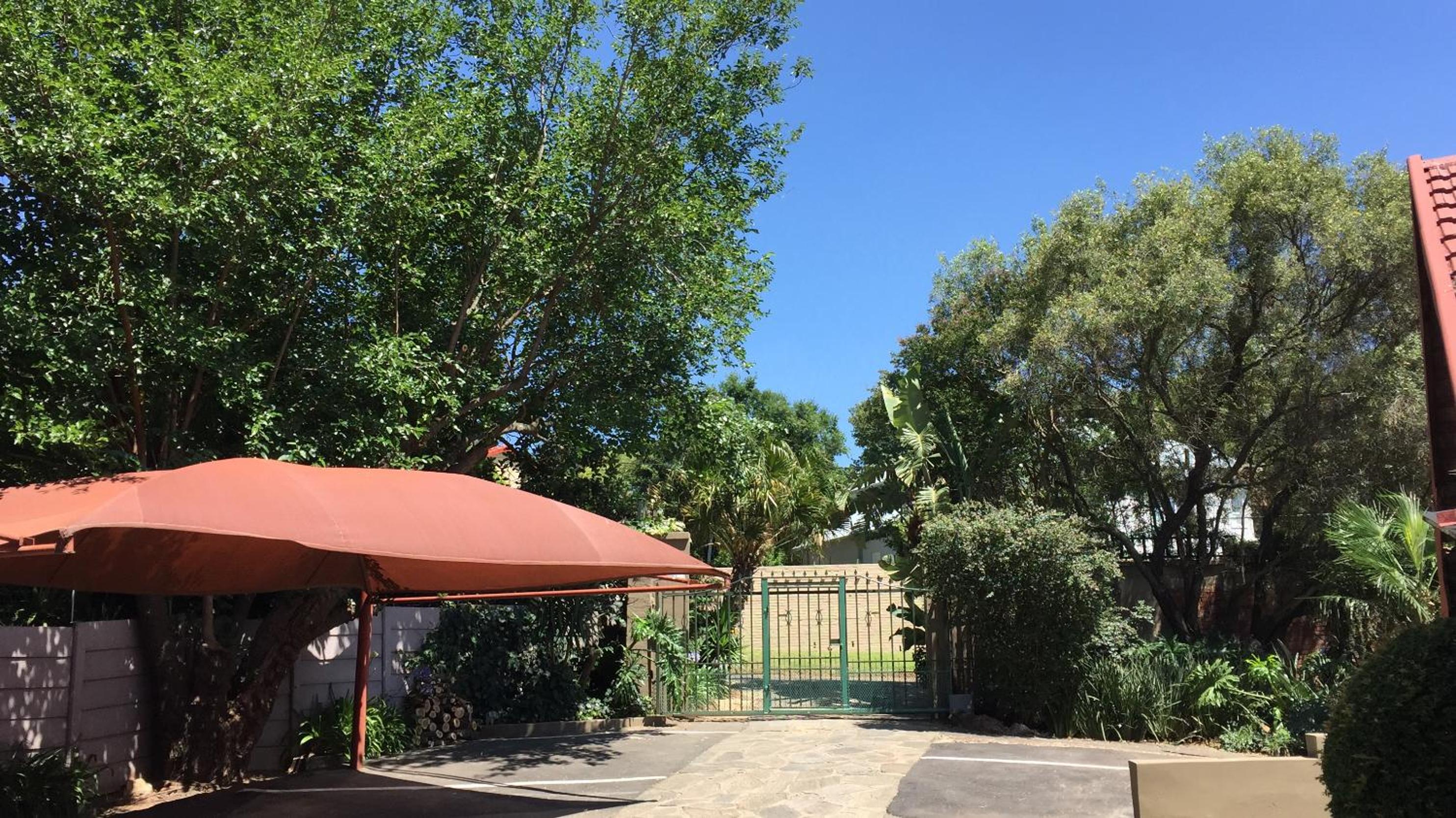 Moonflower Cottages