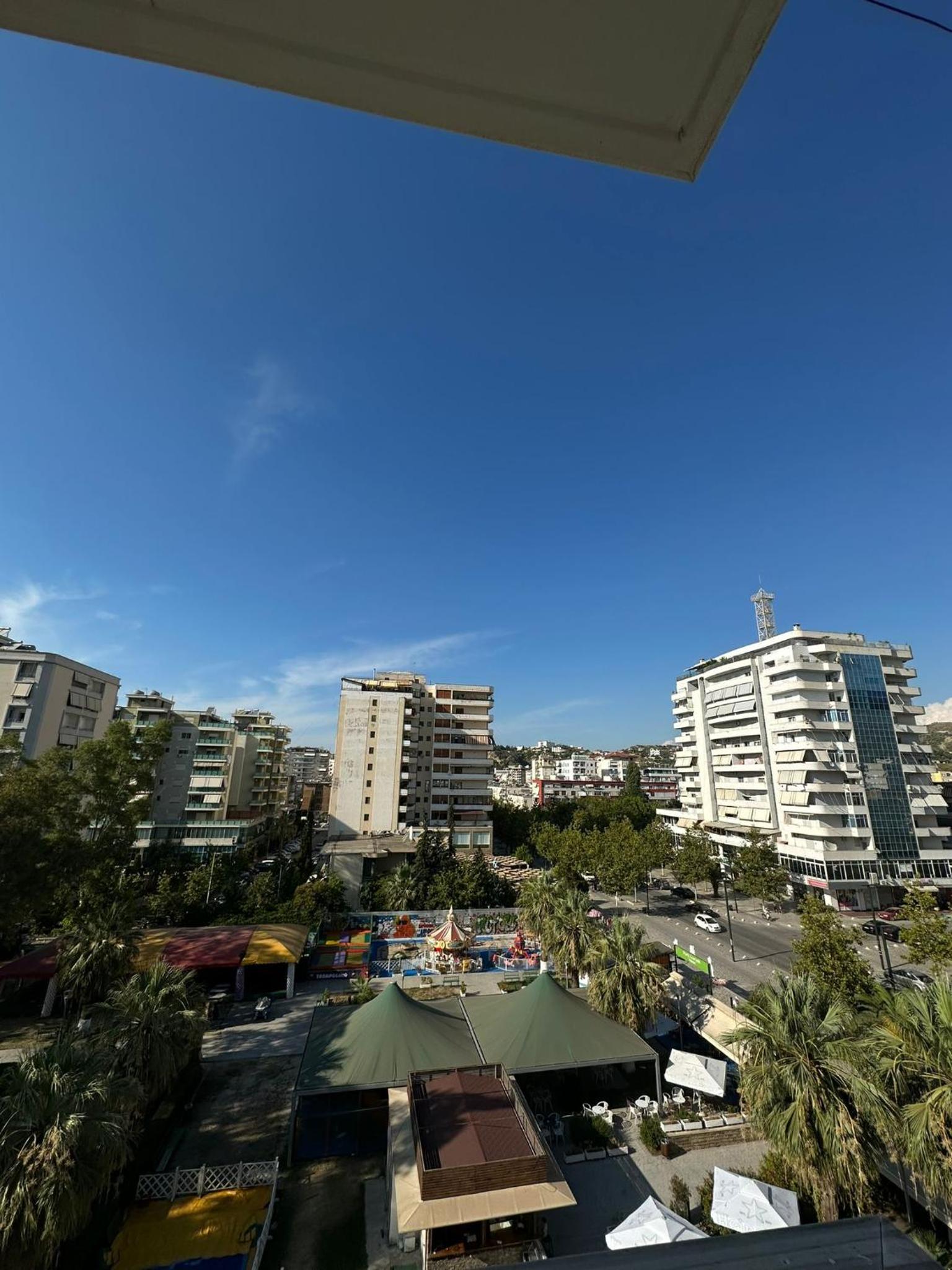 Luna park Apartment