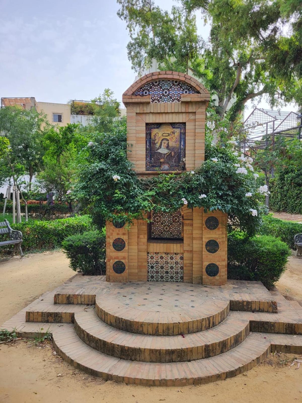 Jardines del Valle, Historical Center, 5 pax view 3