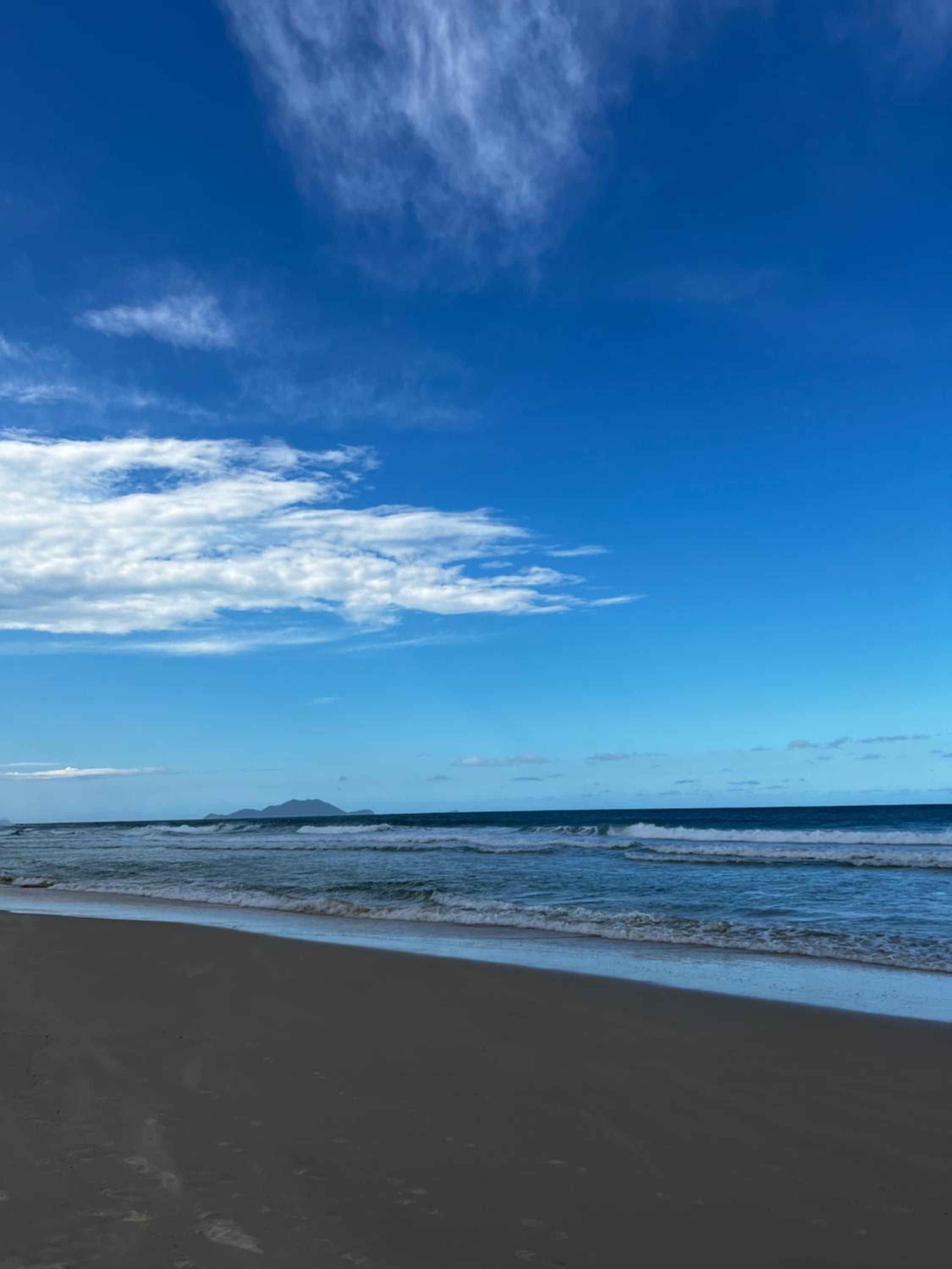Apto de praia nos Ingleses - condomínio com piscina
