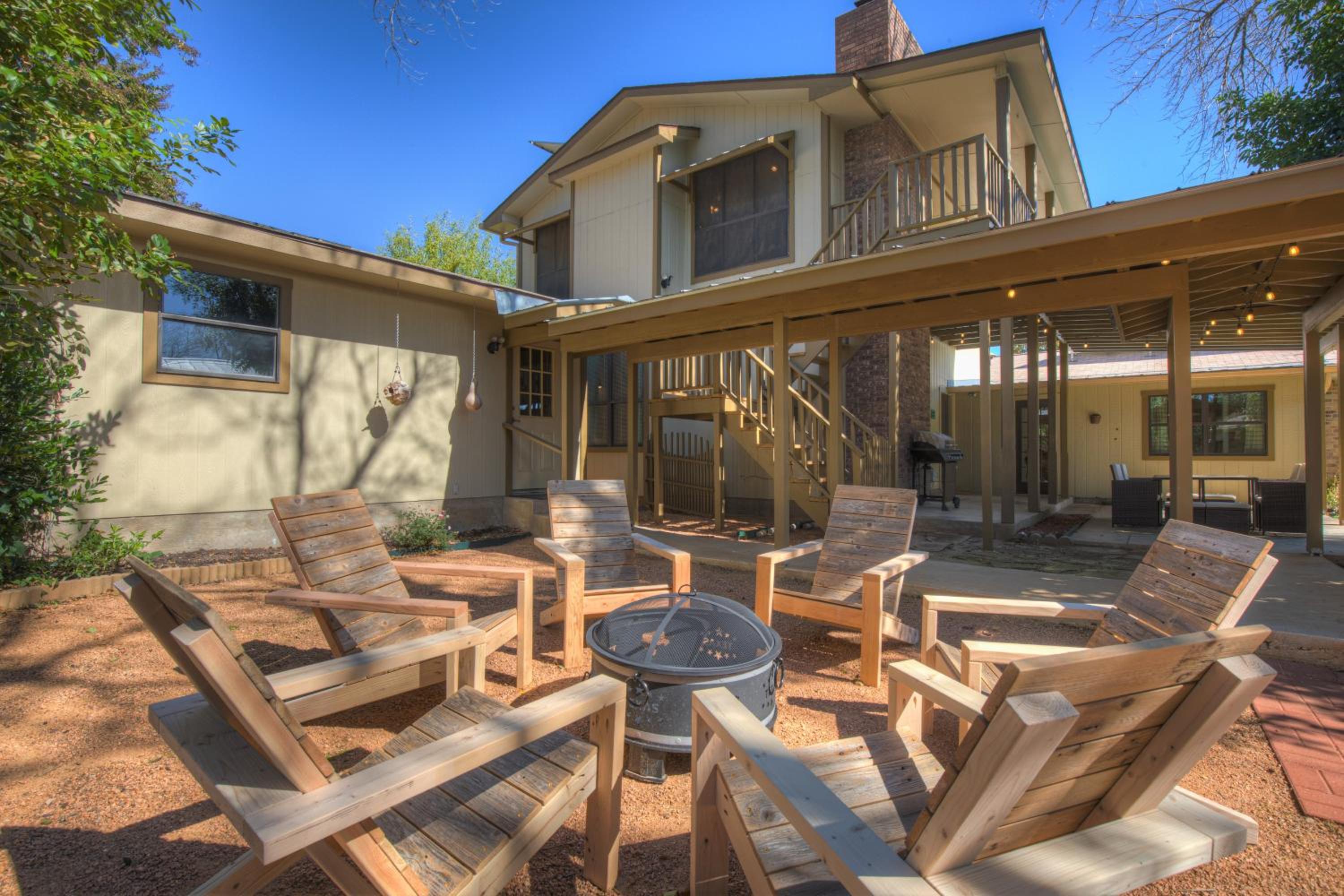 Huge Luxury Home with Hot Tub and Sauna - 2 mi to Dwntn view 2