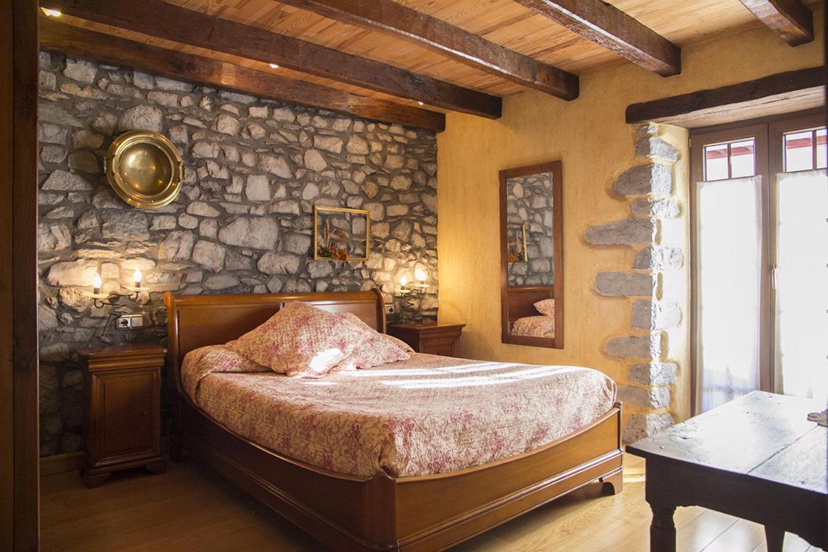 Casa rural Txikirrin III - Selva de Irati view 2