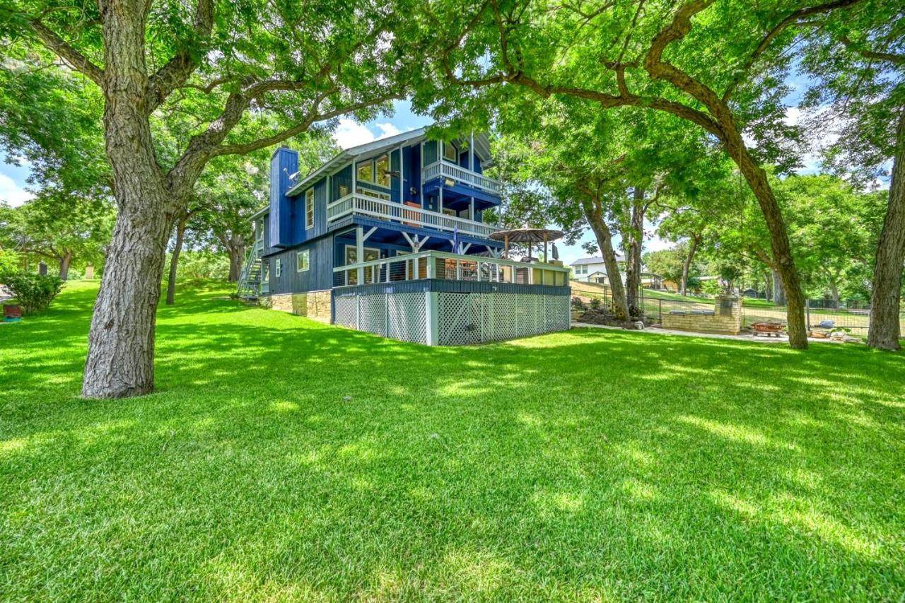 Hotel Luxury Riverfront Oasis with Boat Dock-Grill-Firepit! - Image 1