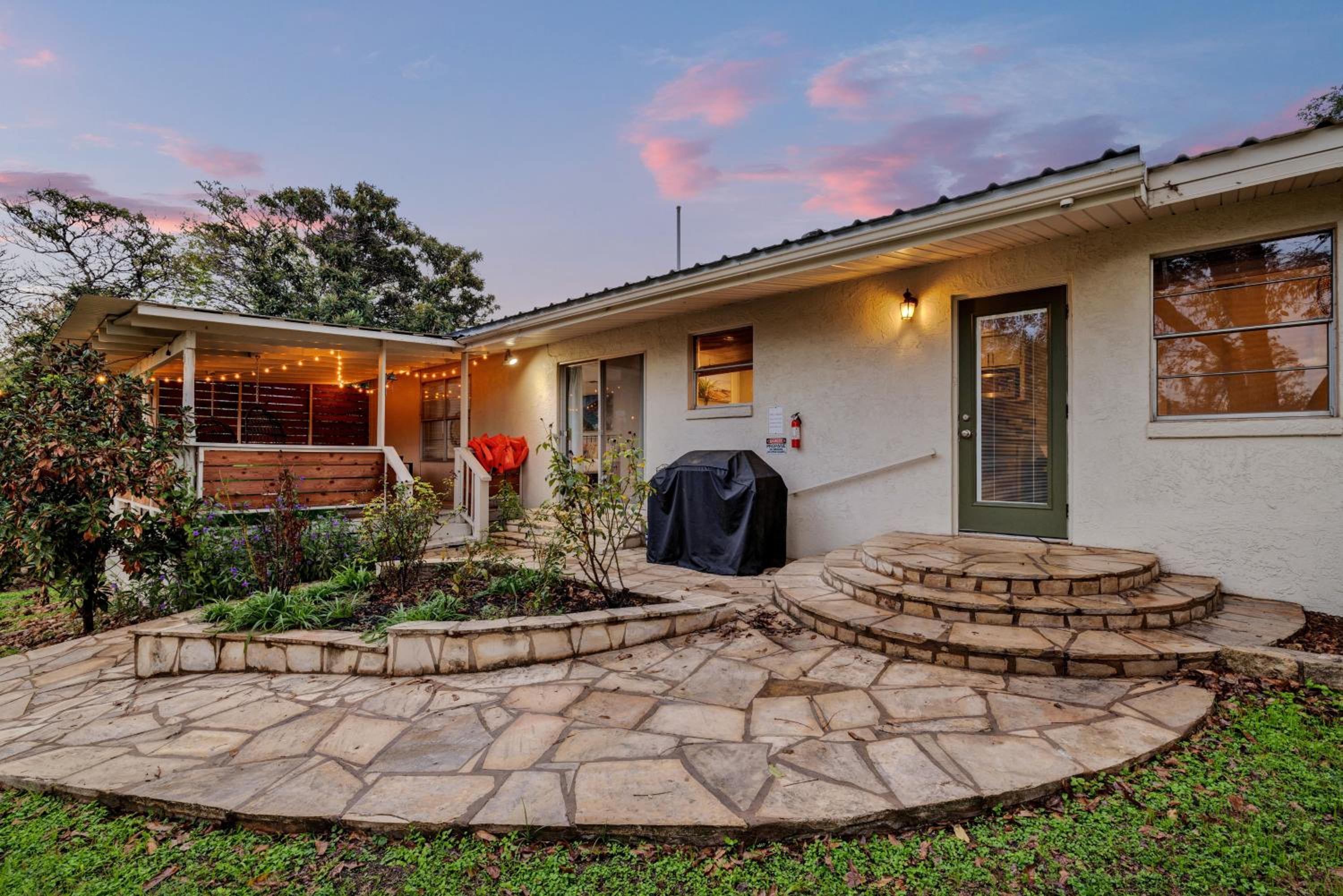 Luxury Lakefront Oasis with Boat Dock-Firepit view 5