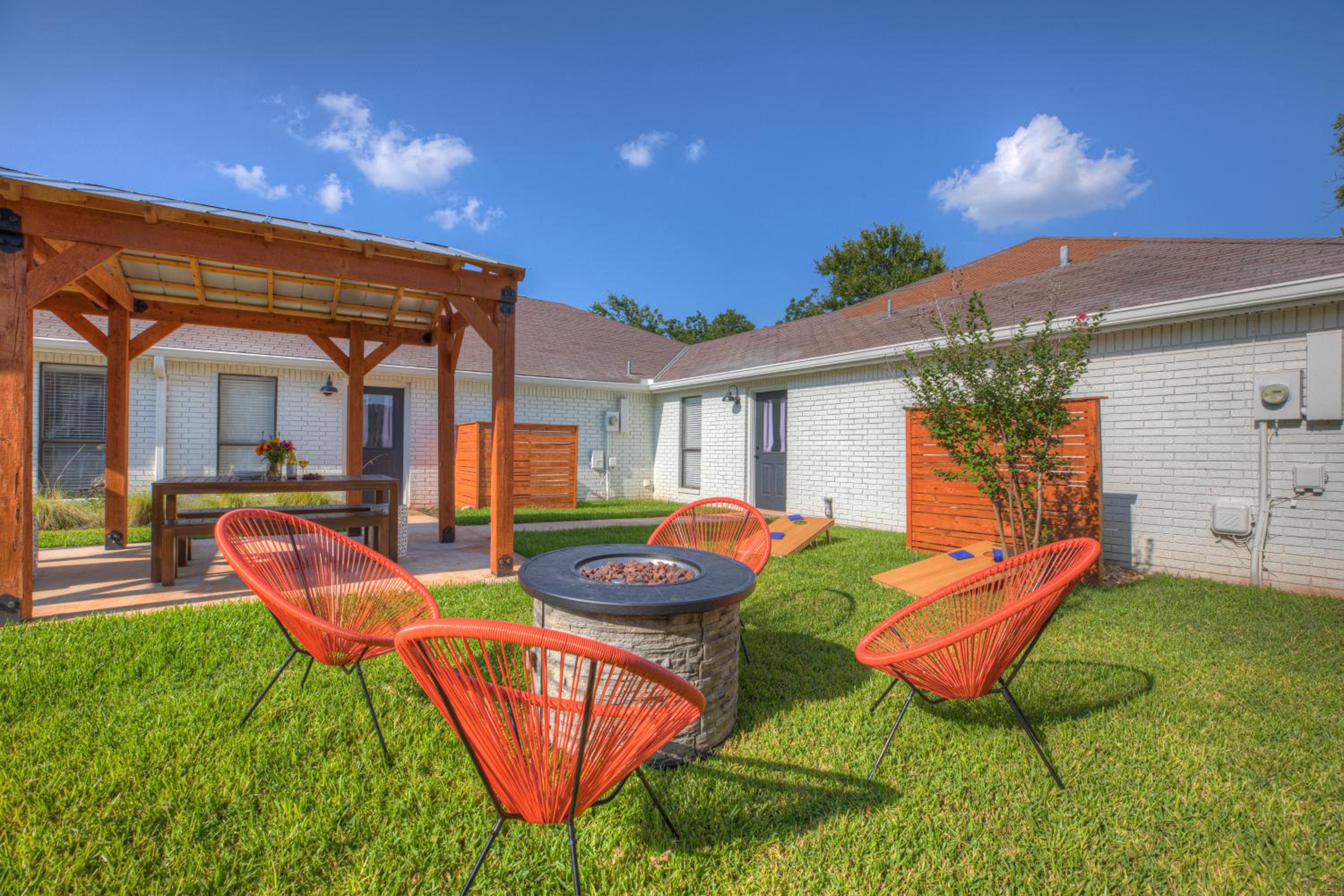 Wanderlust #3 | Hot Tub | Shared outdoor Space view 3