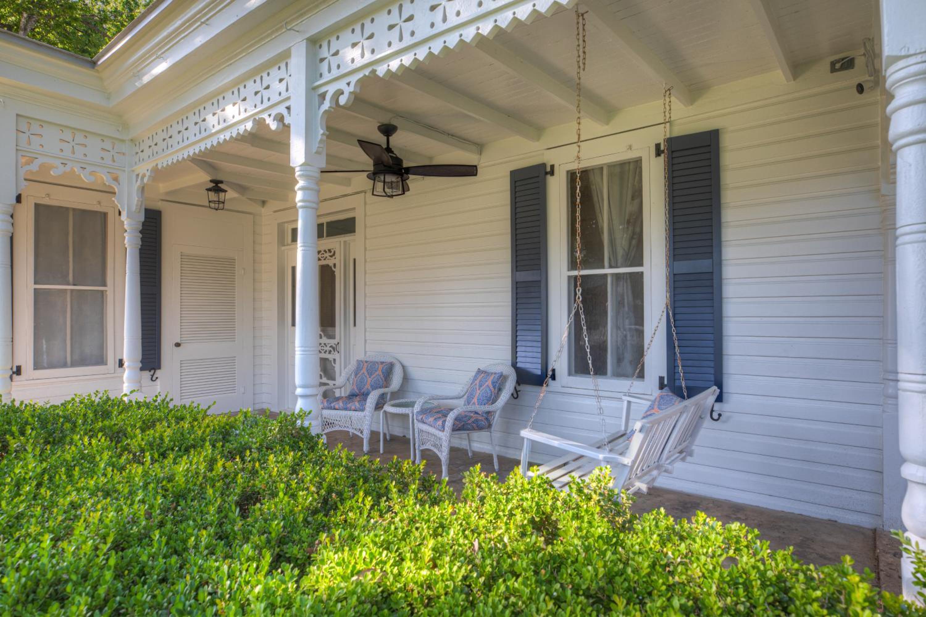 Stunning Home with Hot Tub & Grill Just 2 Blks from Main St!