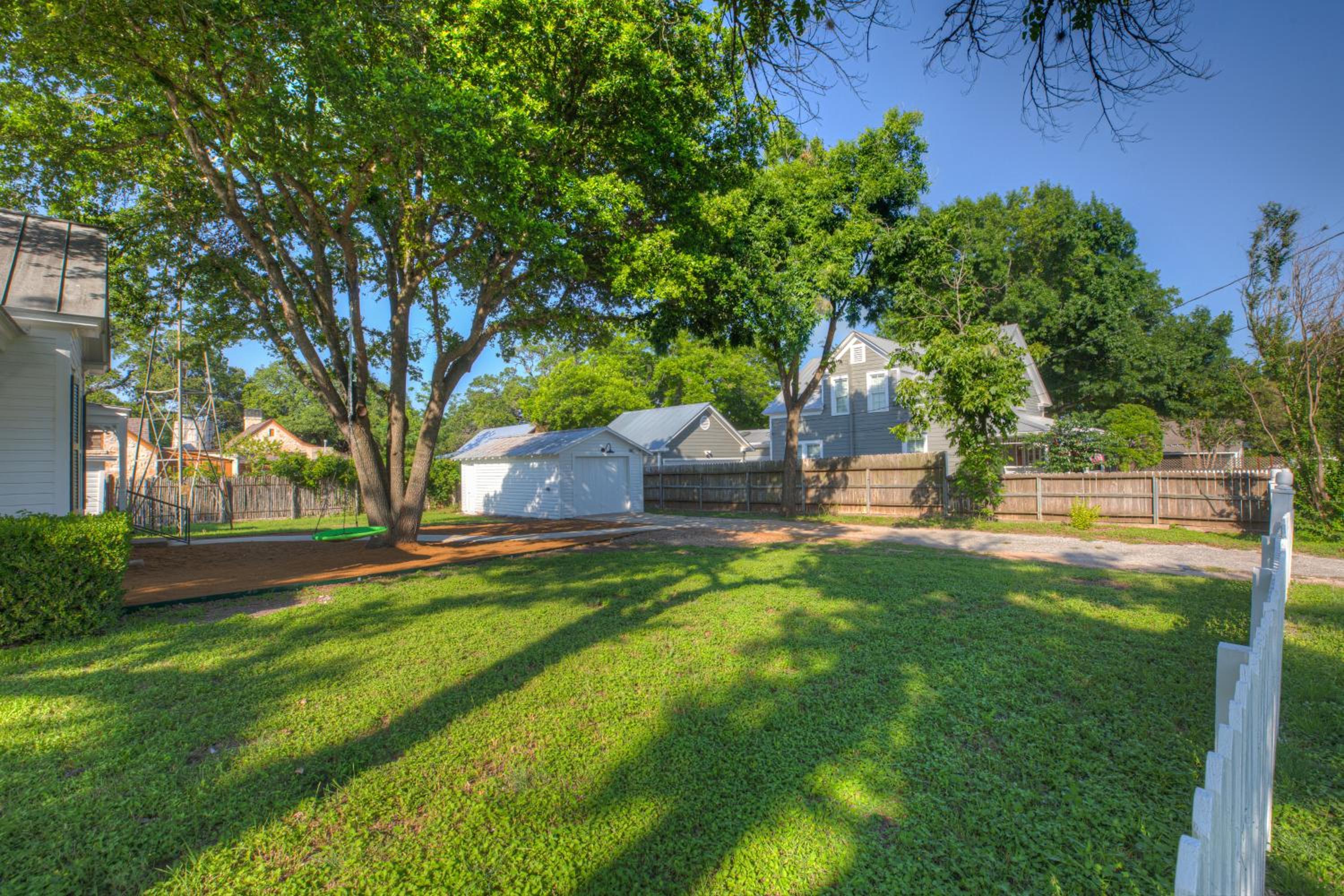 Stunning Home with Hot Tub & Grill Just 2 Blks from Main St!