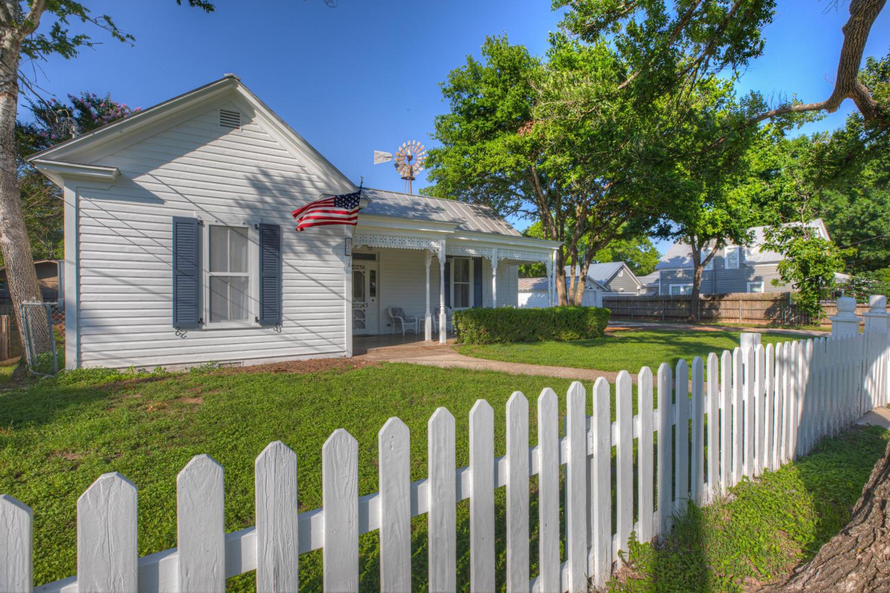 Stunning Home with Hot Tub & Grill Just 2 Blks from Main St!