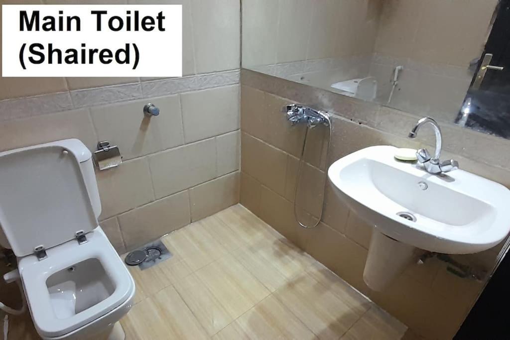 Rooms, shared apartment with a separate private entrance in Nasr City,Cairo,Egypt near the new Malaysian students building, the Abana, Al-Fajr Institute fo