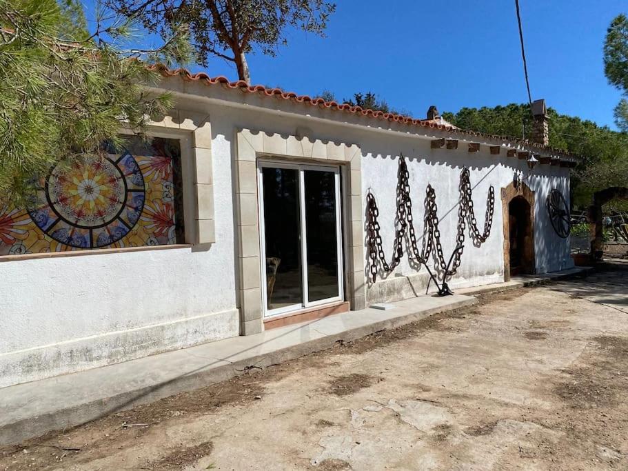Masía con bosque privado