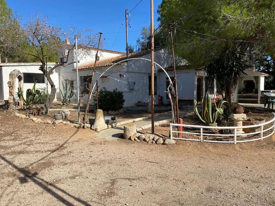 Masía con bosque privado