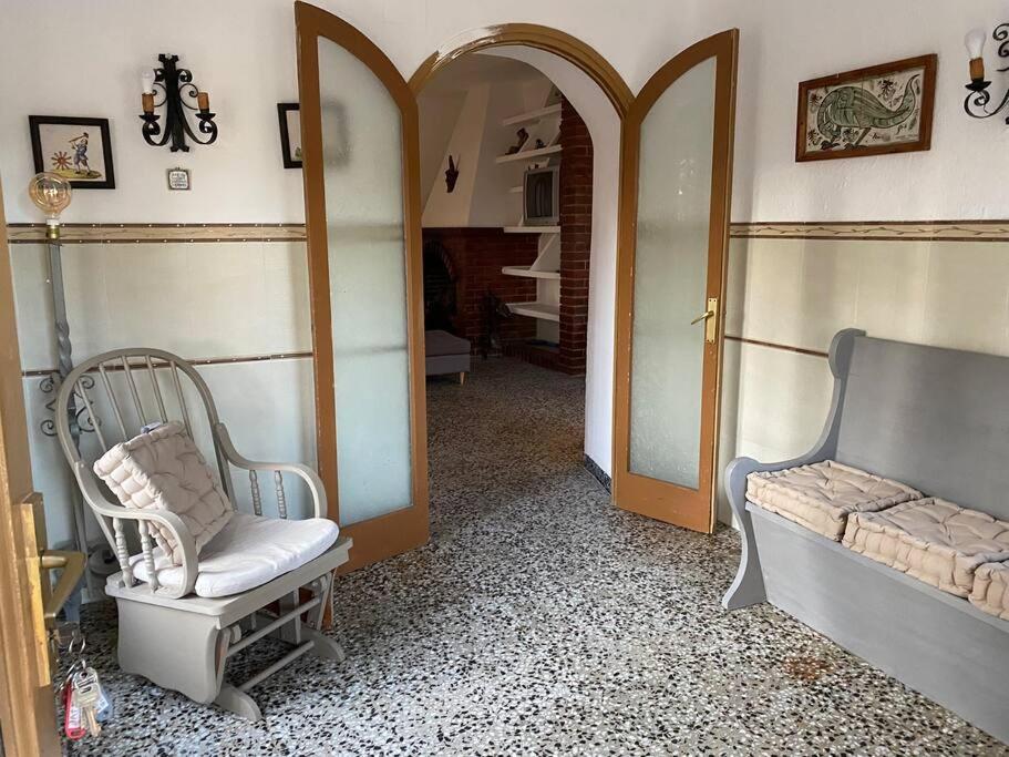 Masía con bosque privado