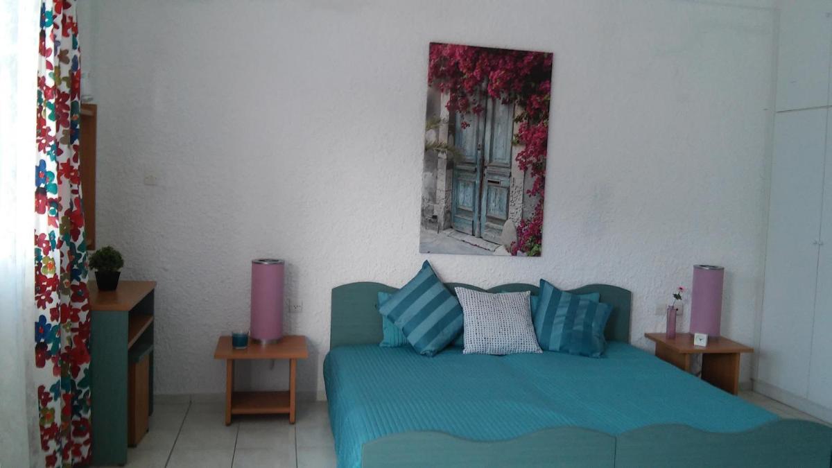 Aegialis Studios & Rooms