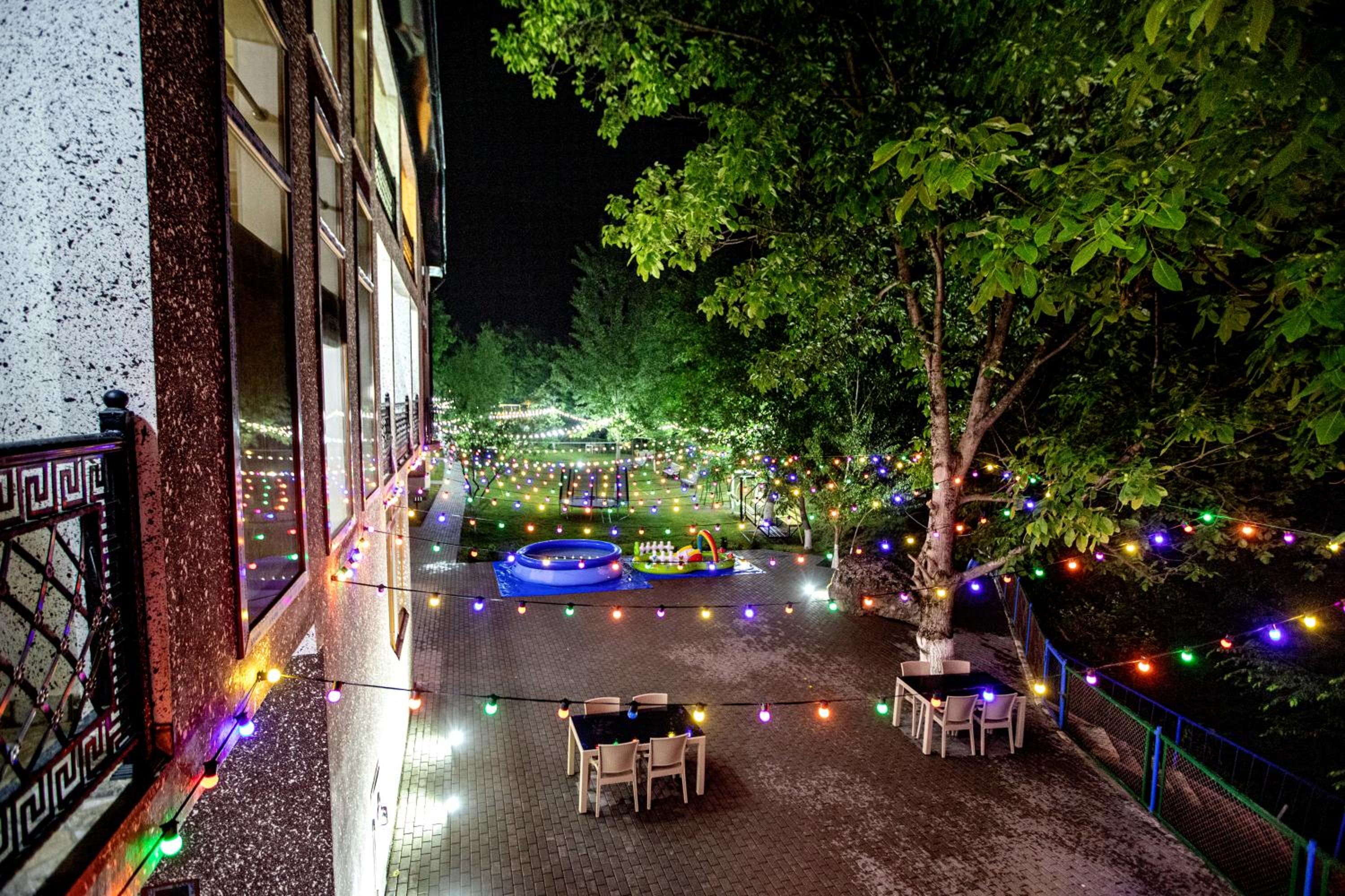 Family Inn