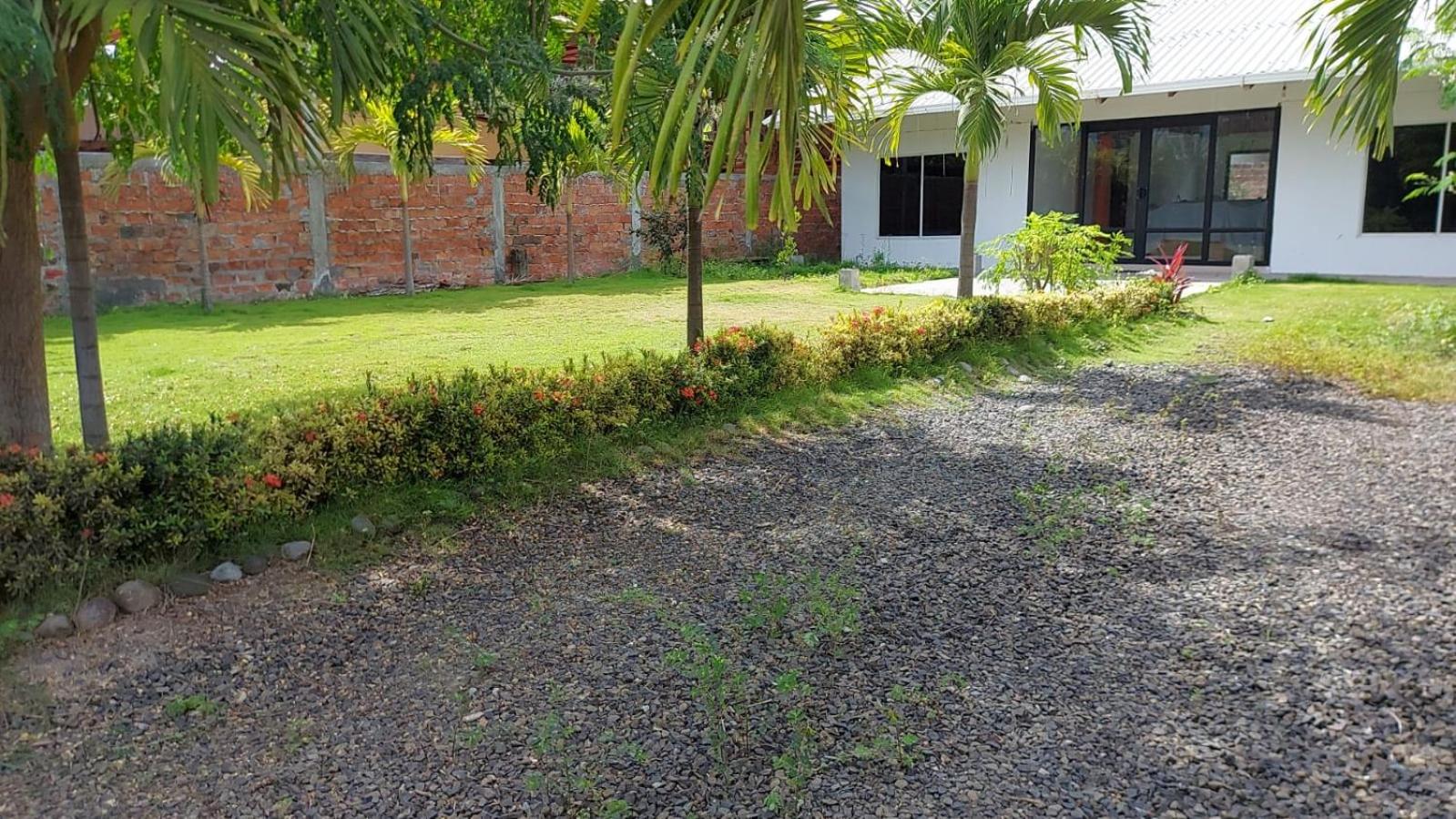 Casa Playa San Jacinto Manabi