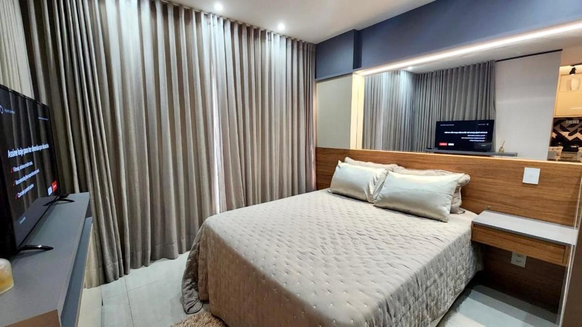 Estúdio Luxuoso no Vertigo com Smart TV na Cama