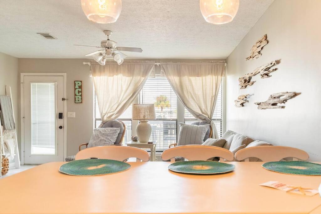 Steps to the Beach, Sleeps 6, Pool, Pickleball, 2 Balconies, Pier Park & 30A
