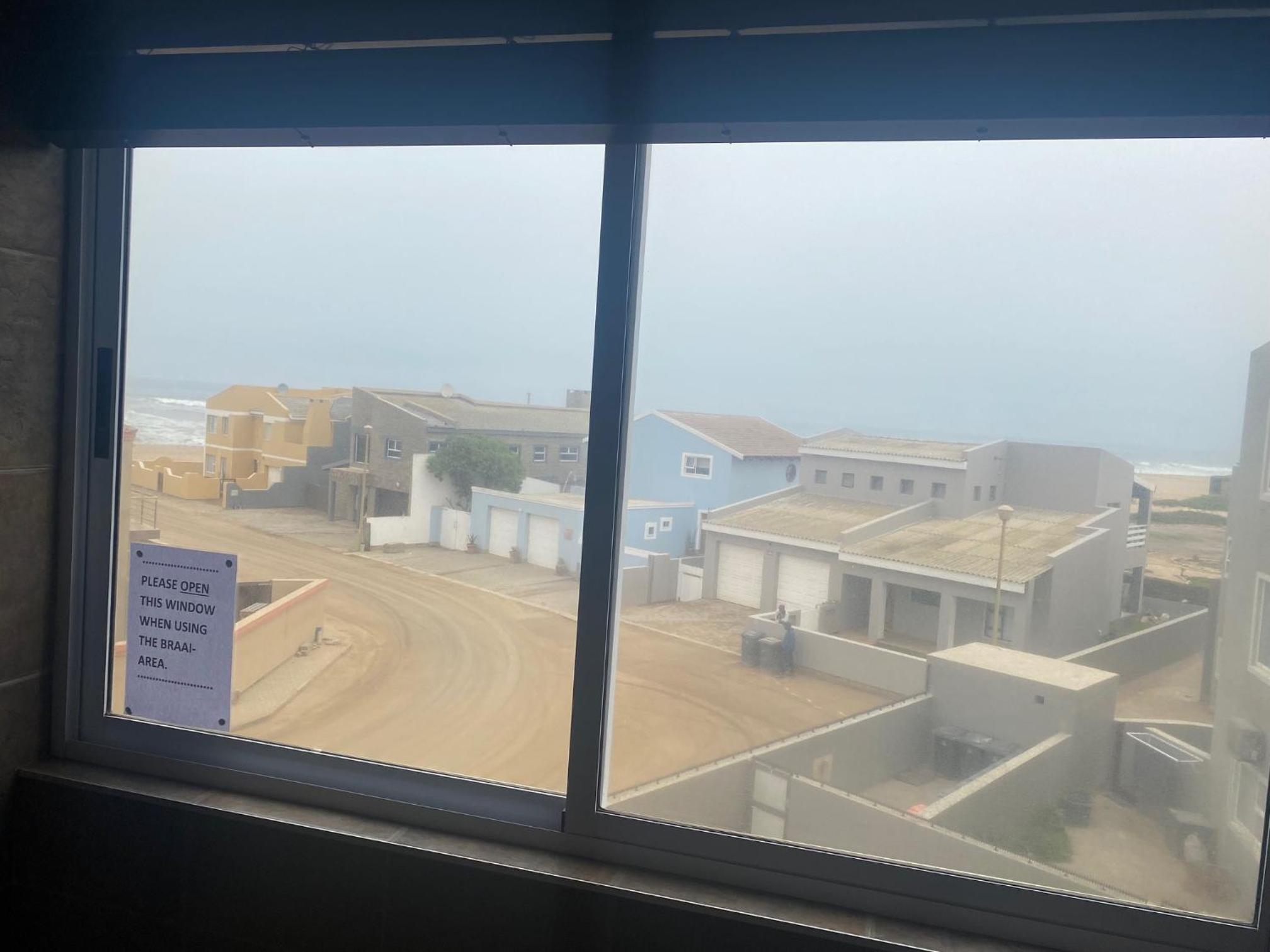 Riekert's Self-Catering Apartment @Silver Sands view 4
