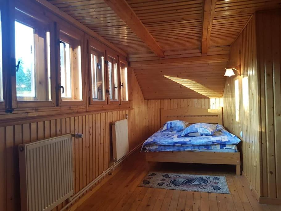 Cabana Cheia Fericirii - Forest Family Retreat view 2