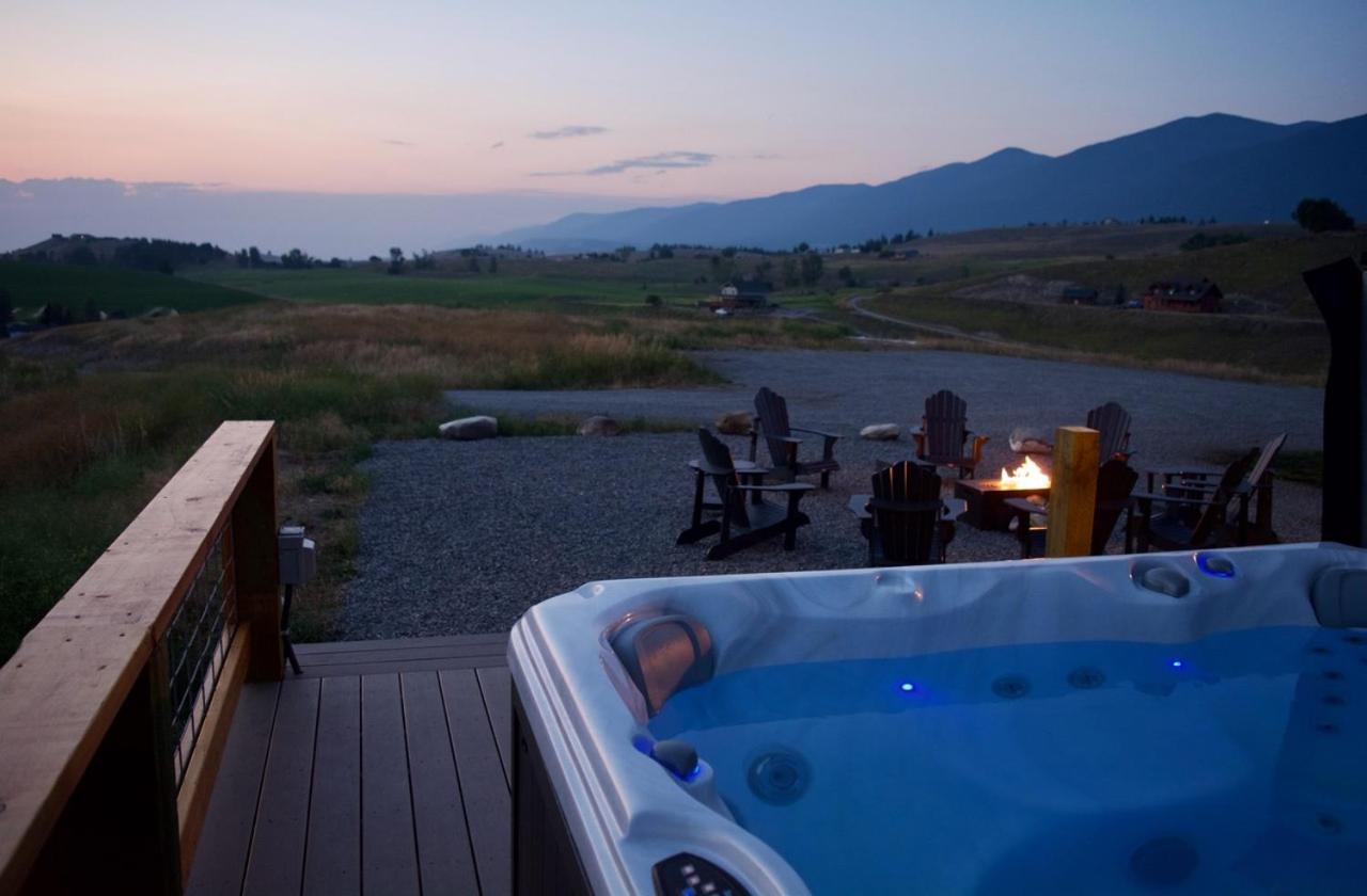 Ridgeline Retreat - beautiful getaway with views view 3