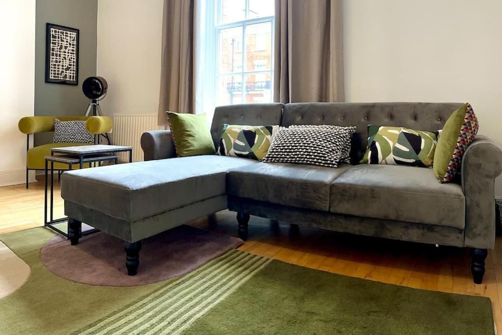 The Quirky Quarter- 2Bedrooms Apartment