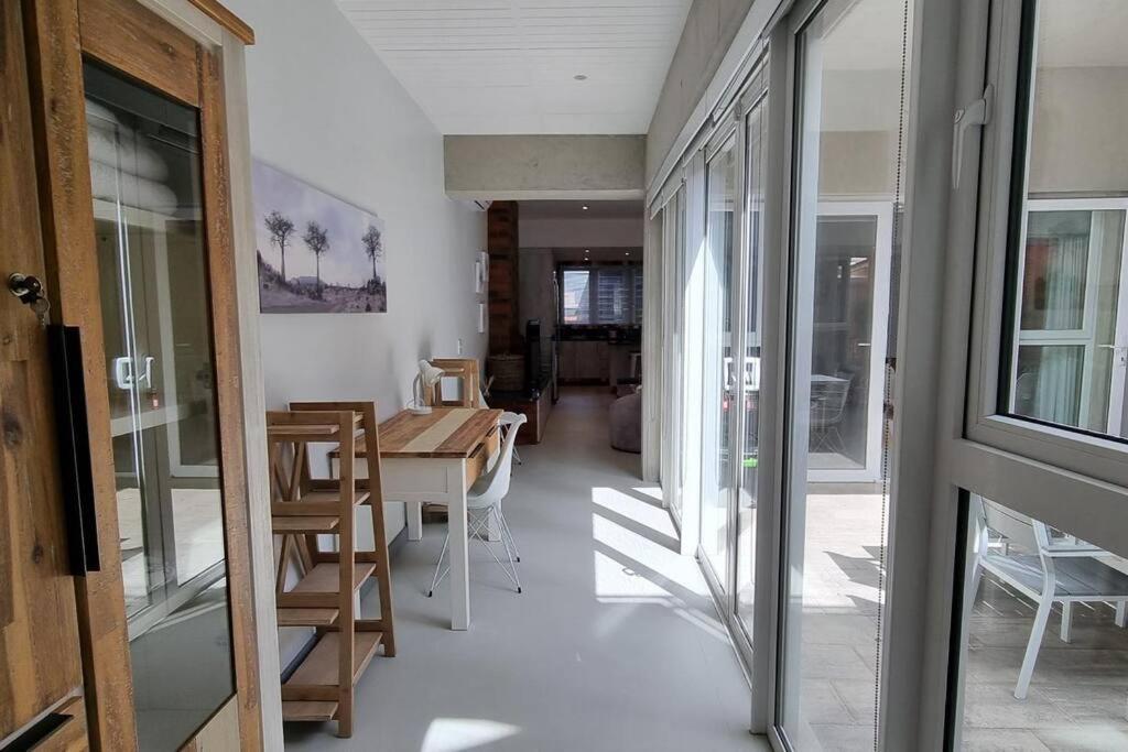 The heart of Sandton: Lovely 1 bedroom apartment