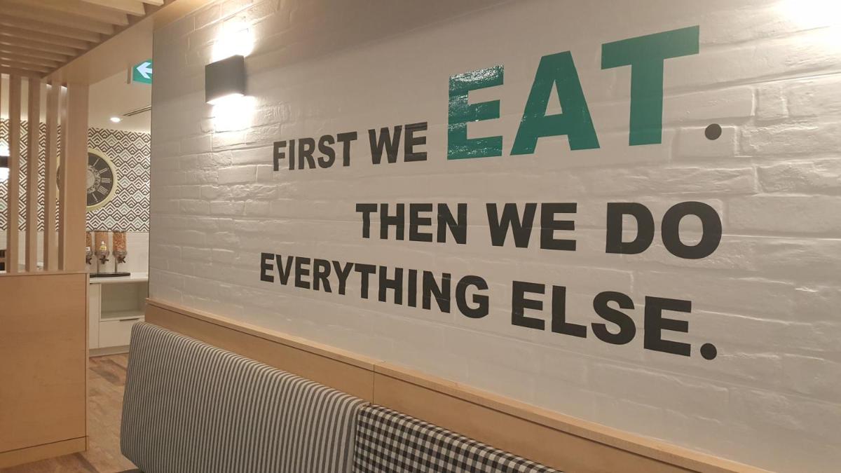 restaurant
