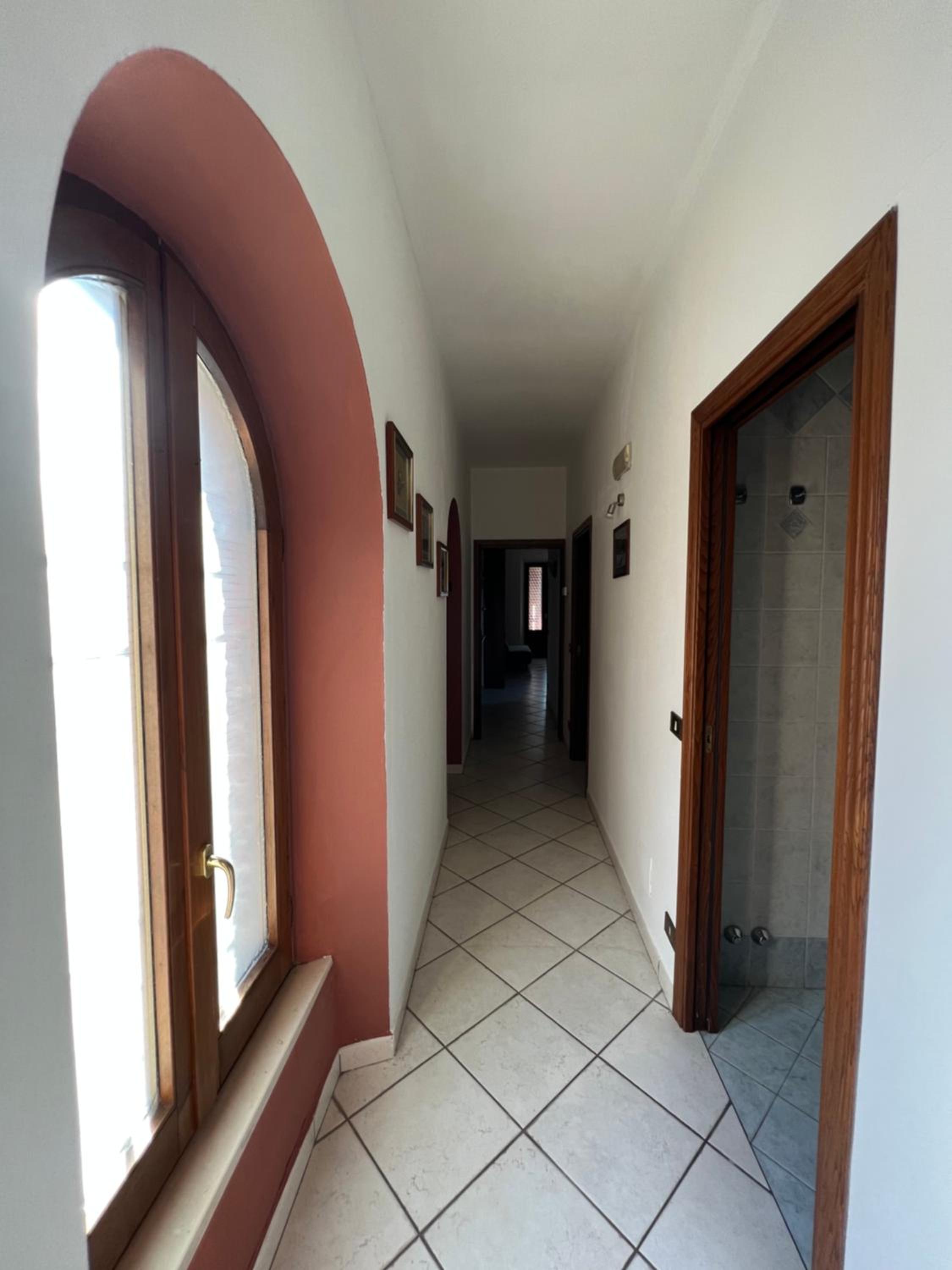 Photo 34