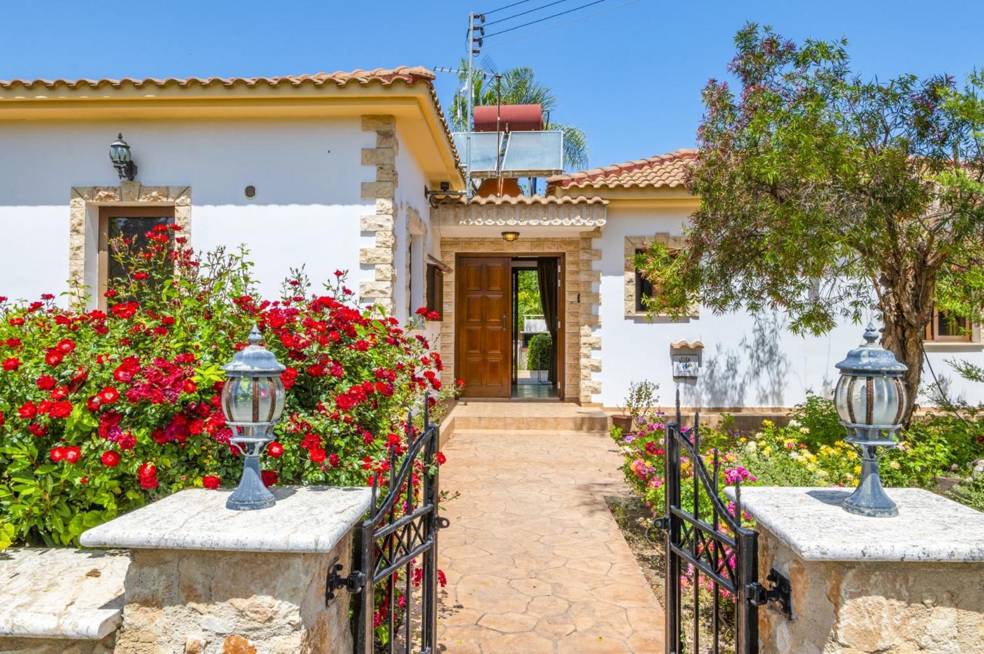 Villa Elissa by Villa Plus