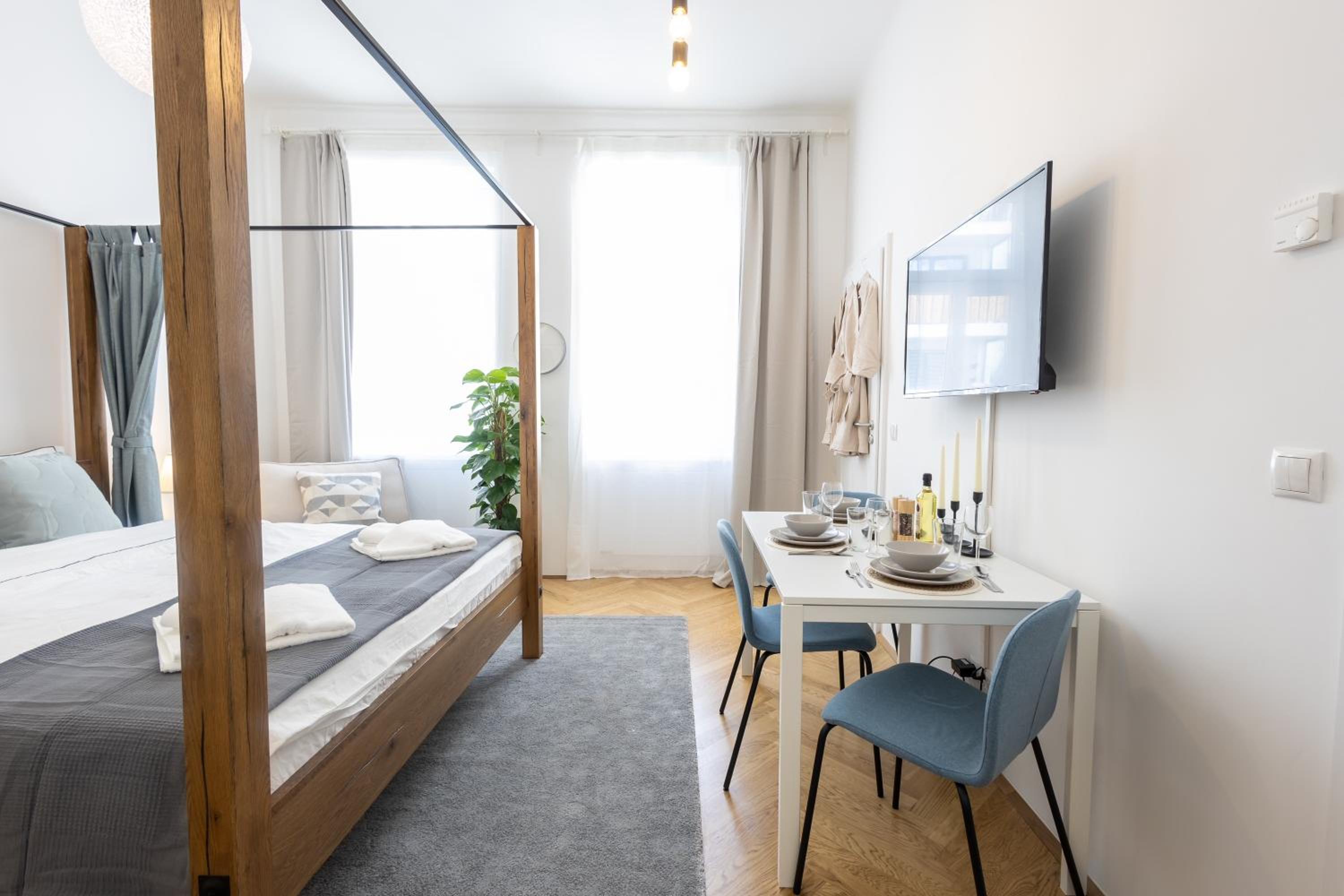 10 min walk to Schonbrunn l Deluxe Suite