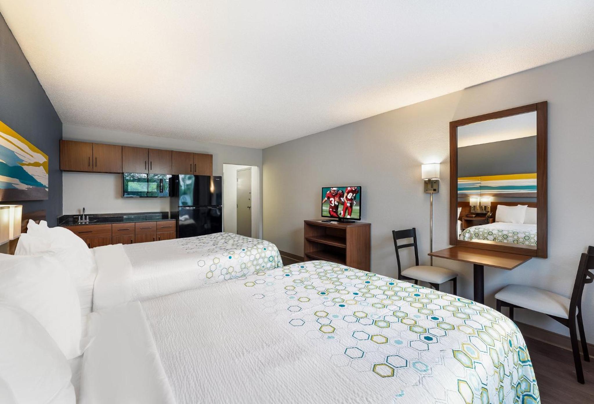 HomeTowne Studios by Red Roof Painted Post - Property Image 9