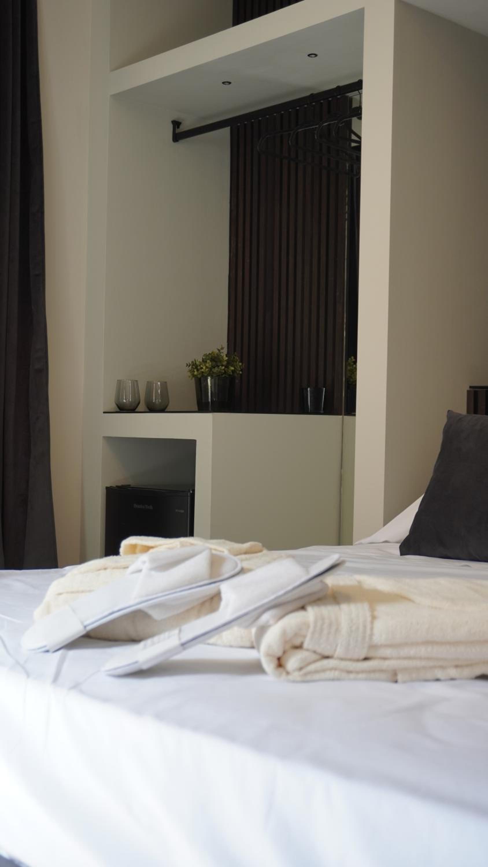 VICOLO SAN GAETANO -luxury rooms-