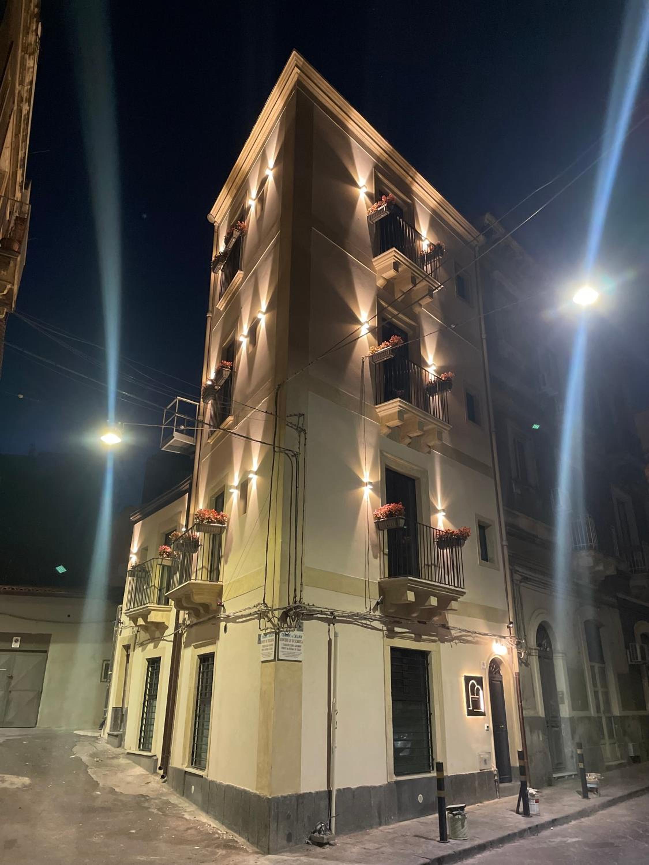 VICOLO SAN GAETANO -luxury rooms-