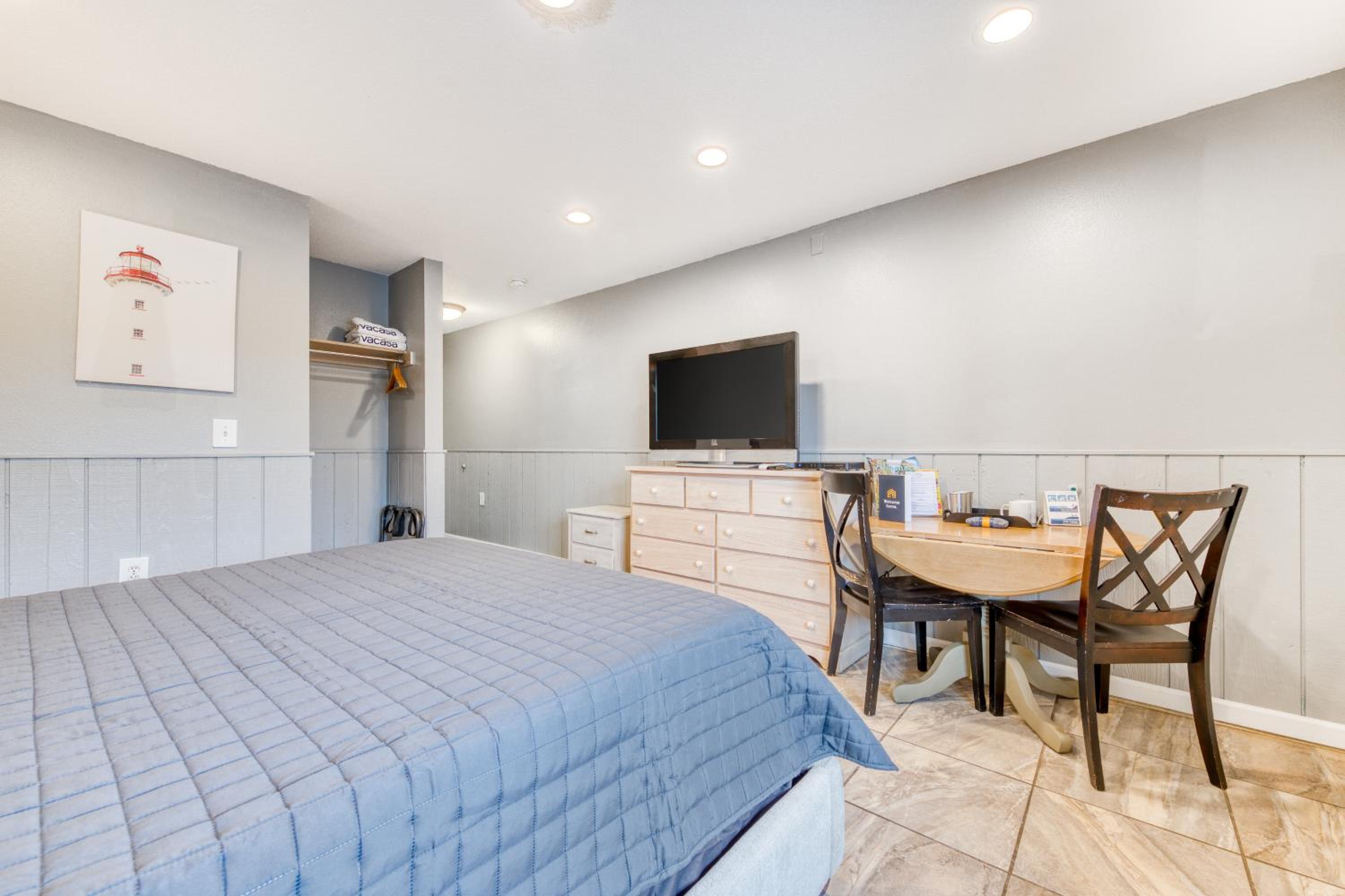 Sea Treasures Inn Units #101-104, #114, & #115