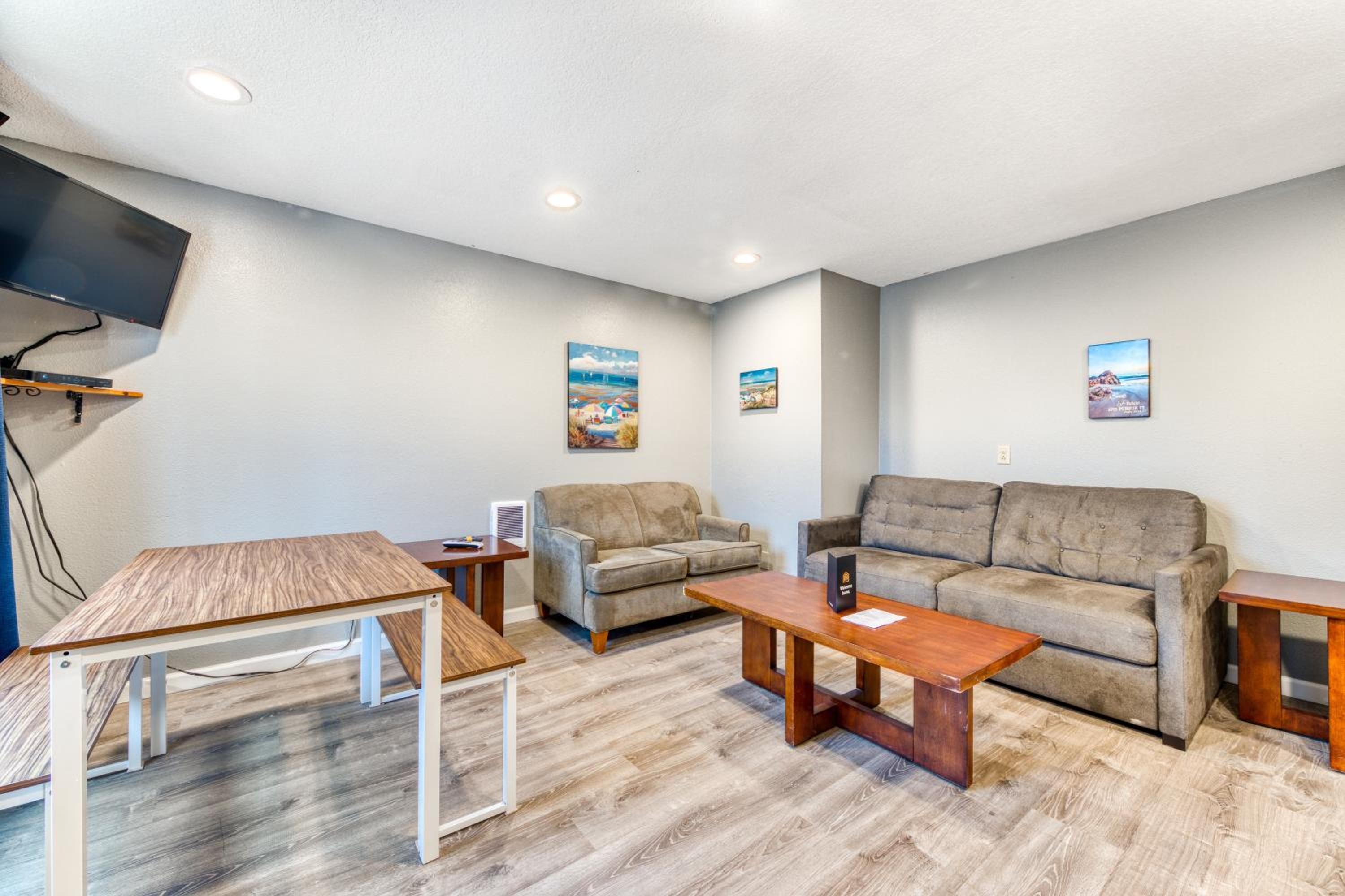 Sea Treasures Inn Units #101-104, #114, & #115