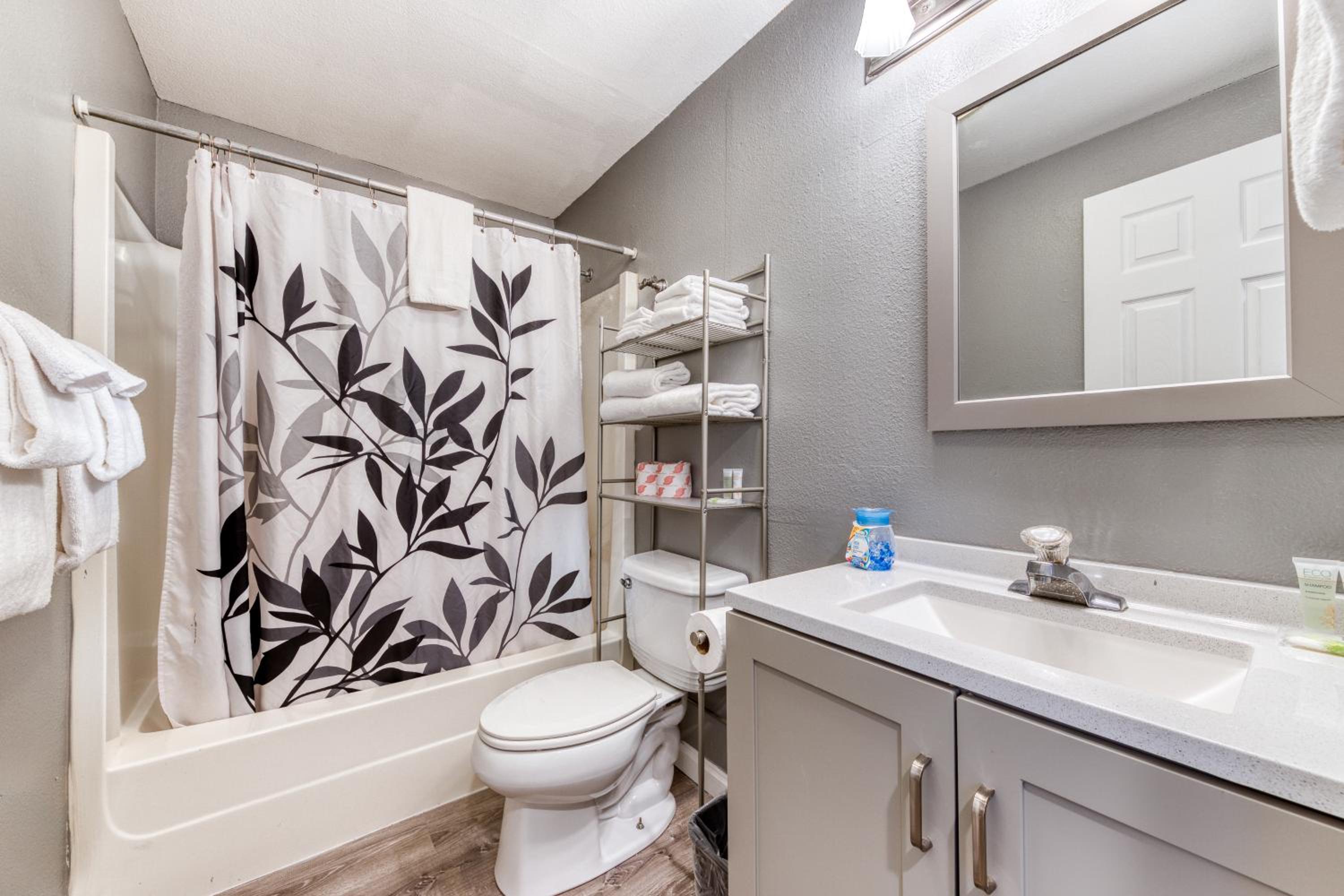Sea Treasures Inn Units #101-104, #114, & #115