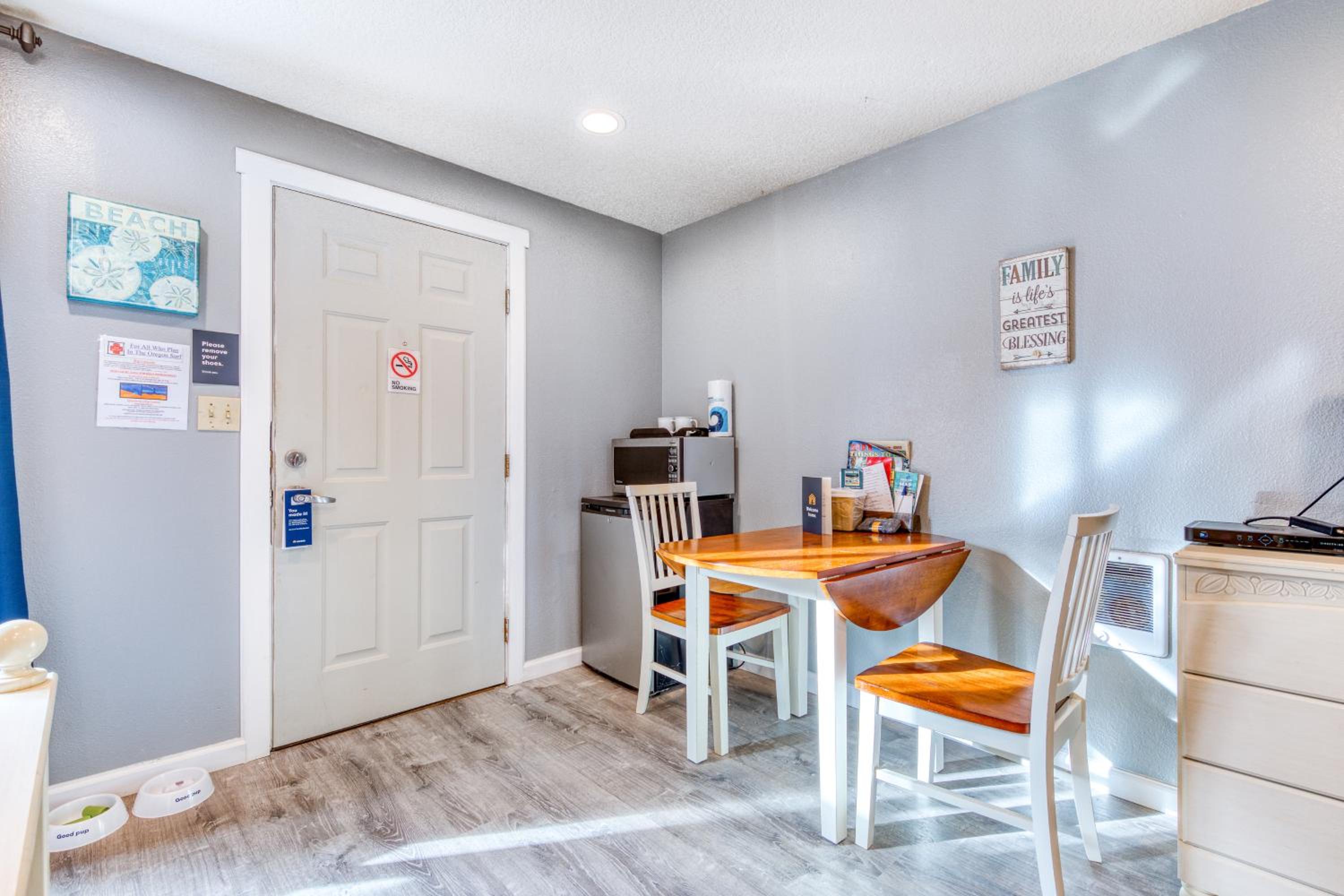 Sea Treasures Inn Units #101-104, #114, & #115