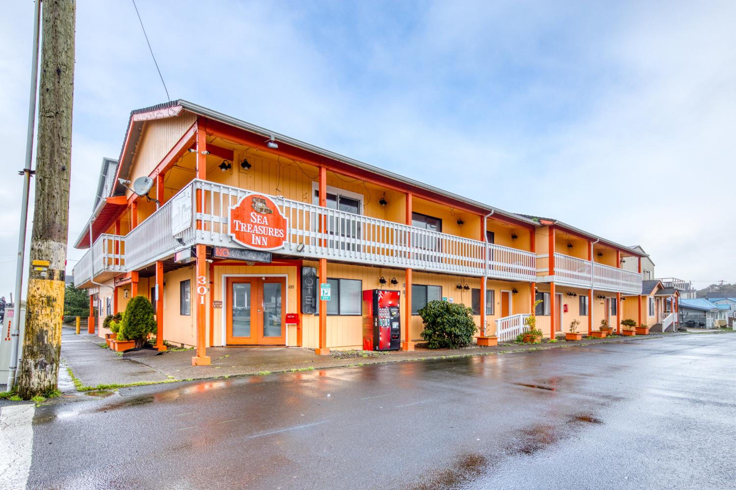 Sea Treasures Inn Units #101-104, #114, & #115