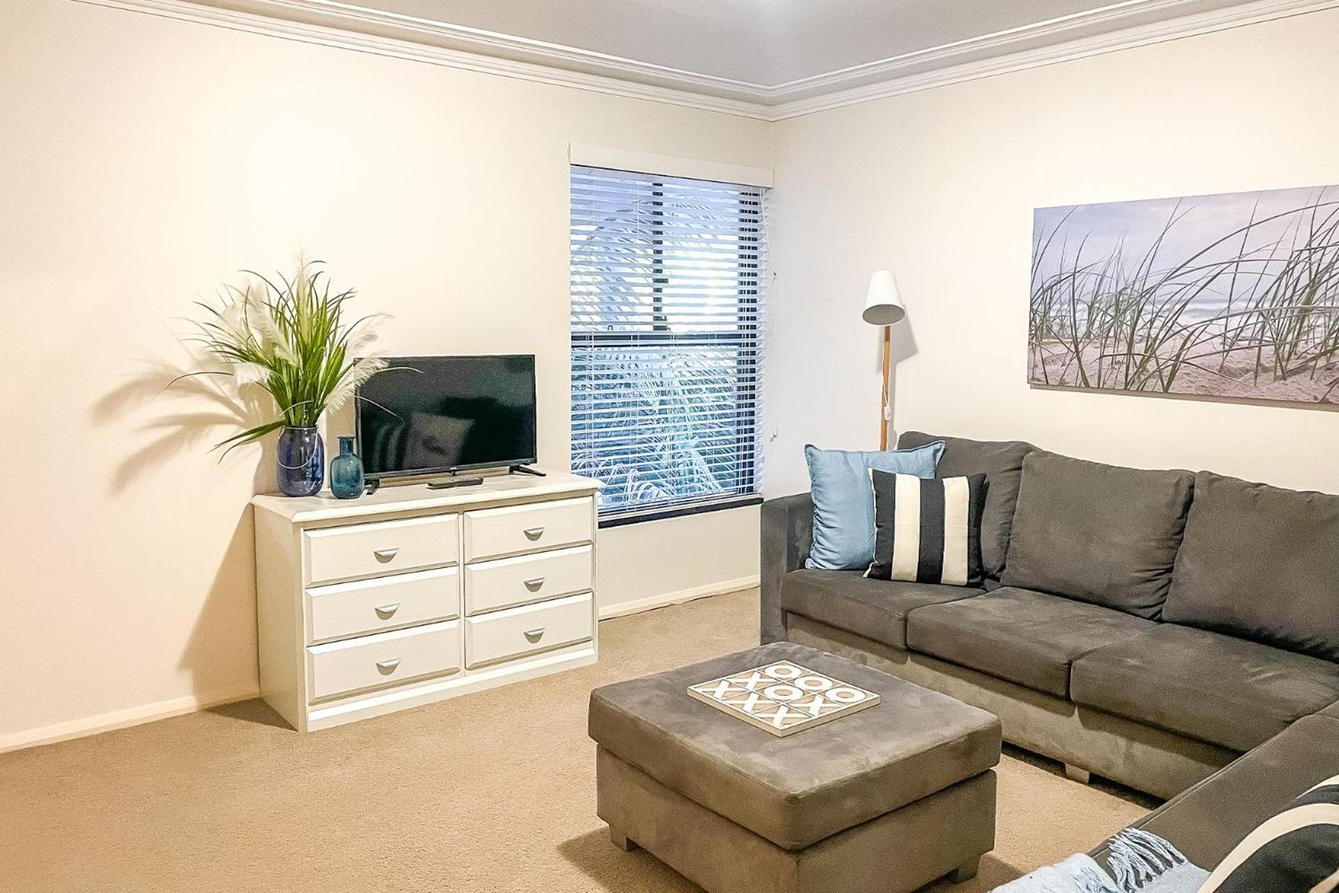 Florentine 6 stunning unit with sensational views