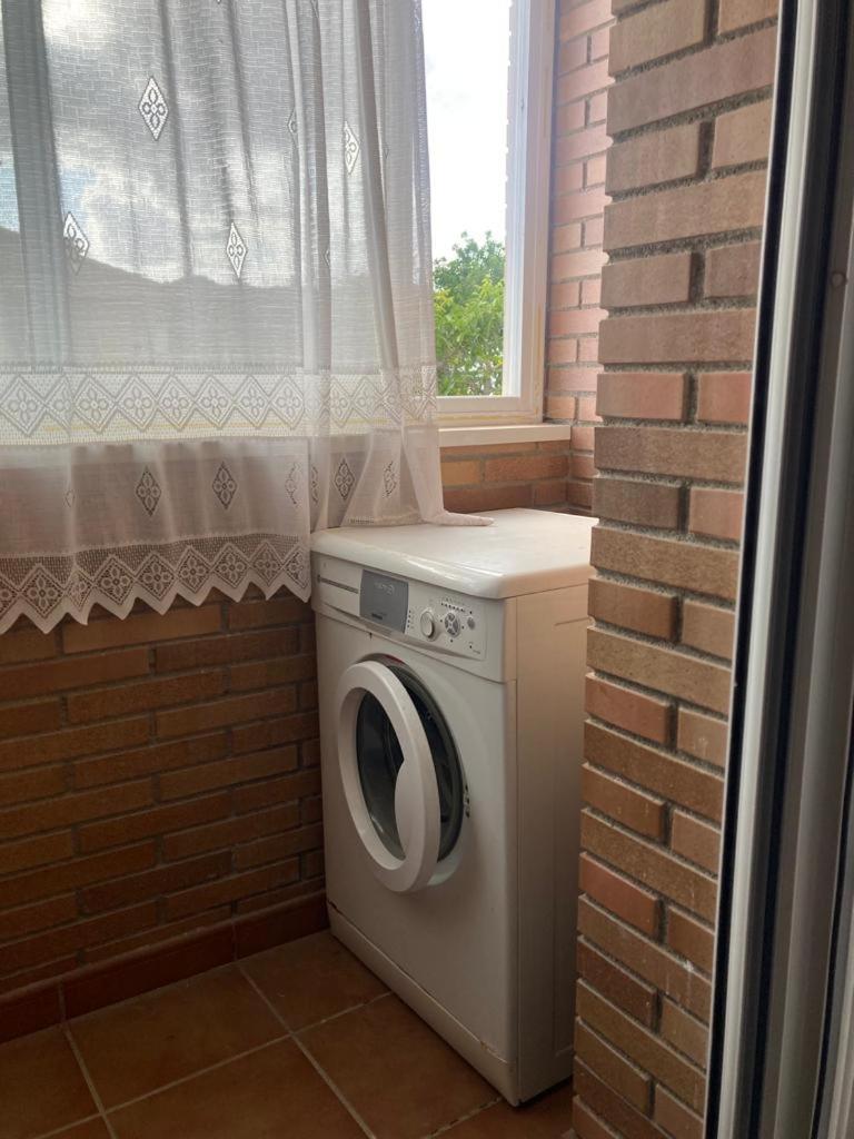 GRANDIOSO CHALET EN CASTELL DE POBLA MONTORNES
