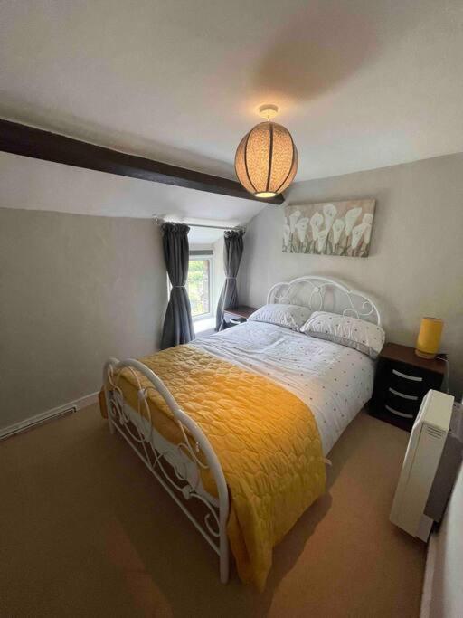 Yew Tree Cottage, 3 bedroom, 4 Church Row Defynnog view 5