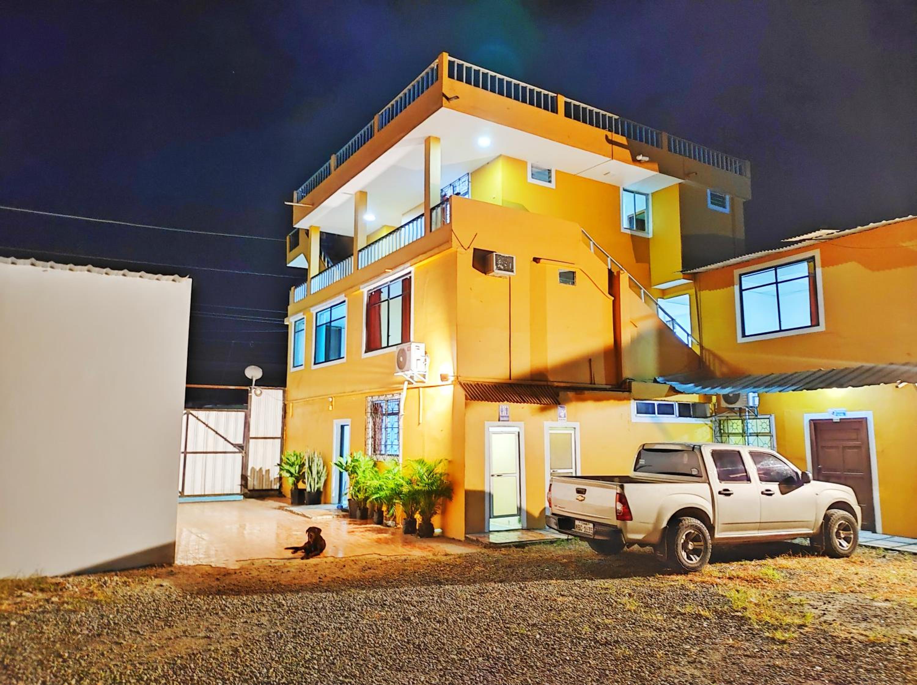HOTEL PLAYAS PERDERNALES ECUADOR