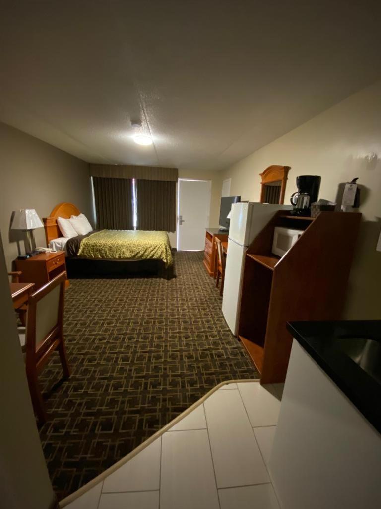 Angus Inn Motel