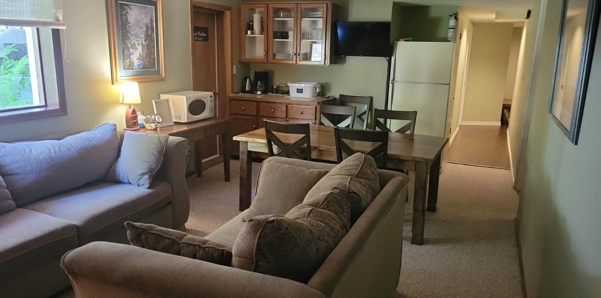 Riverbend Guest House